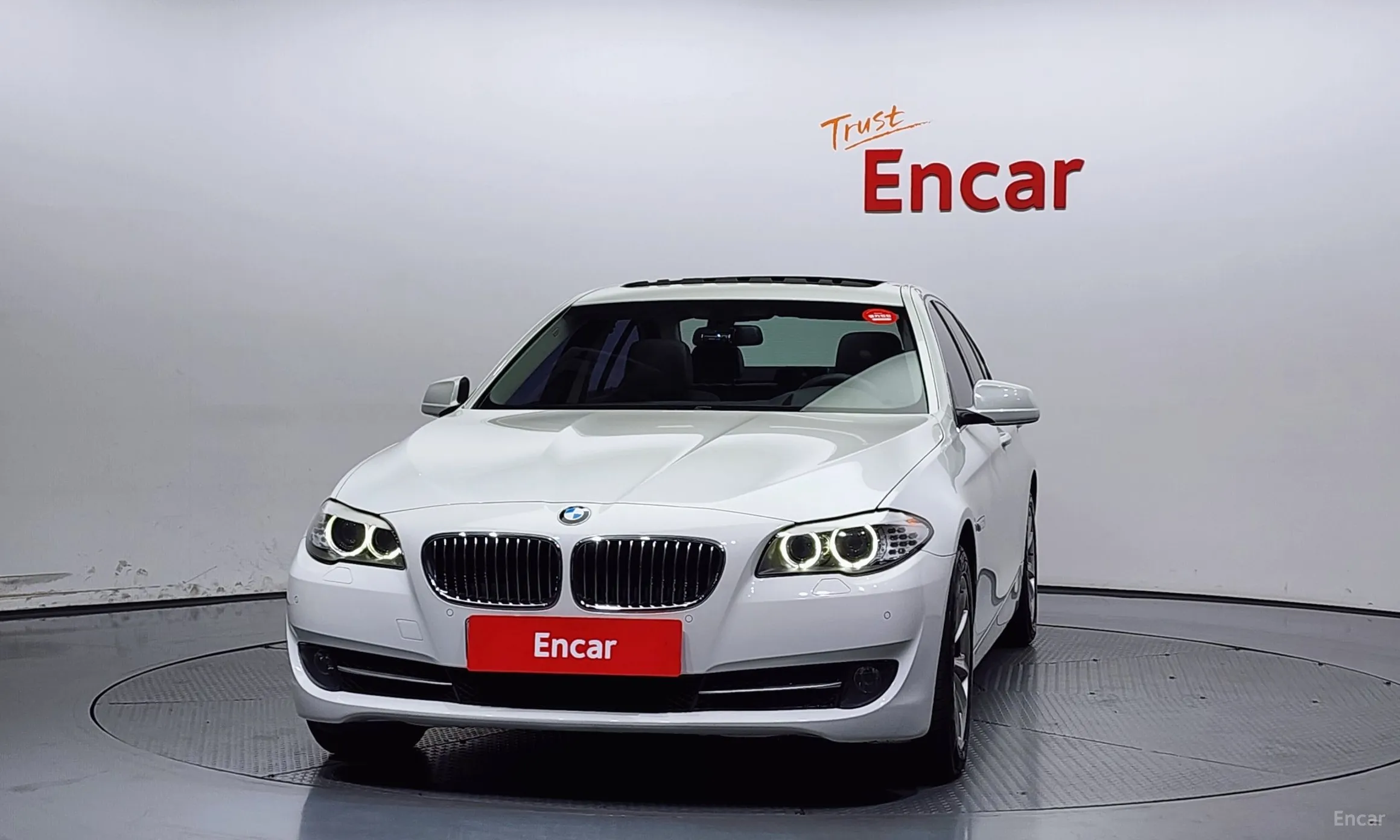 BMW 5 Series (F10) превью 2