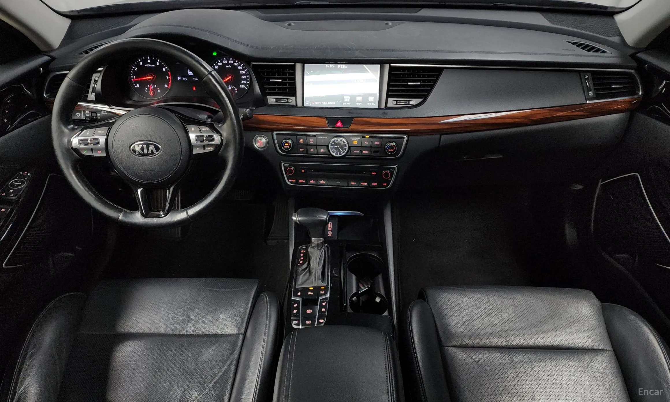 Kia K7 превью 4