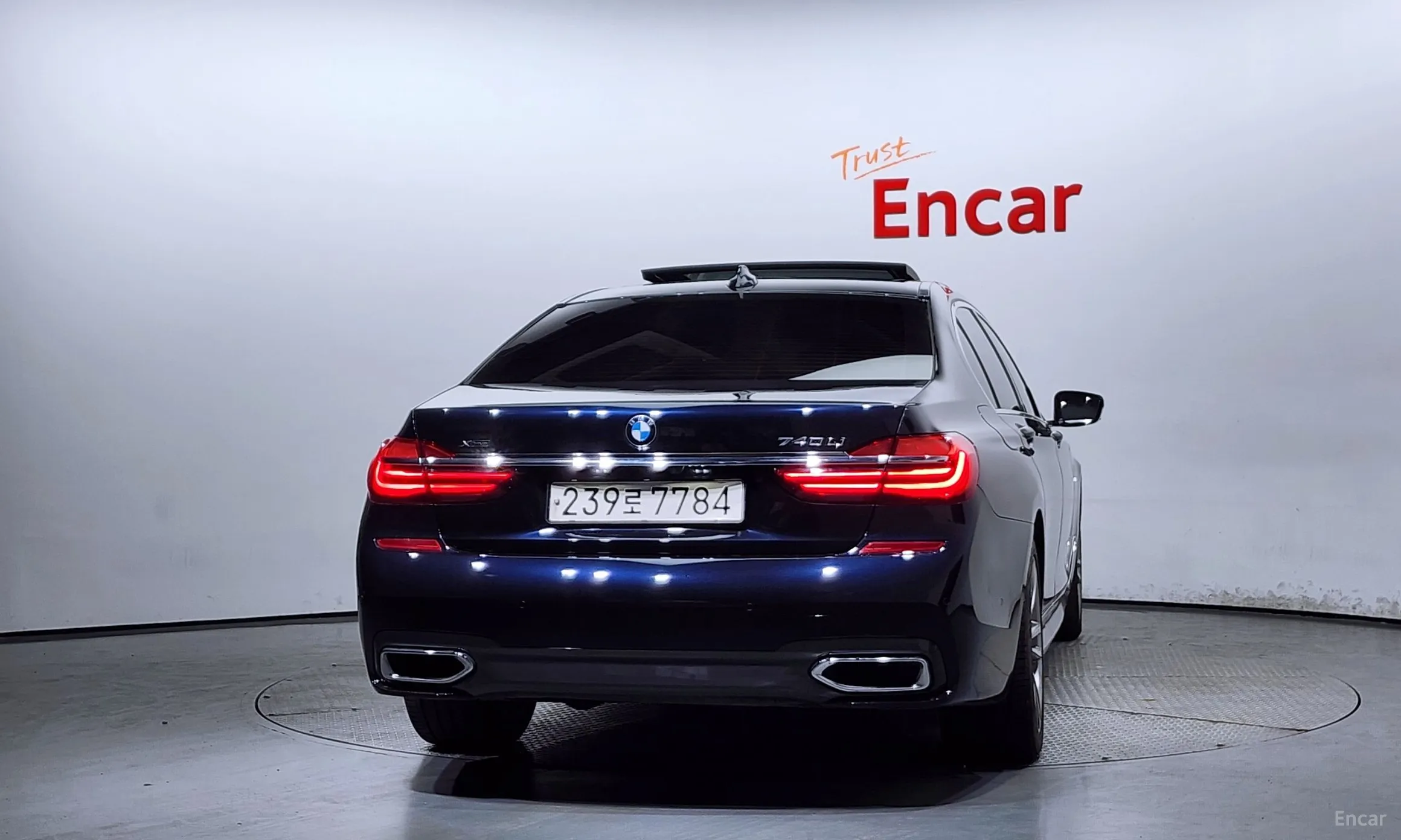 BMW 7 Series (G11) превью 3