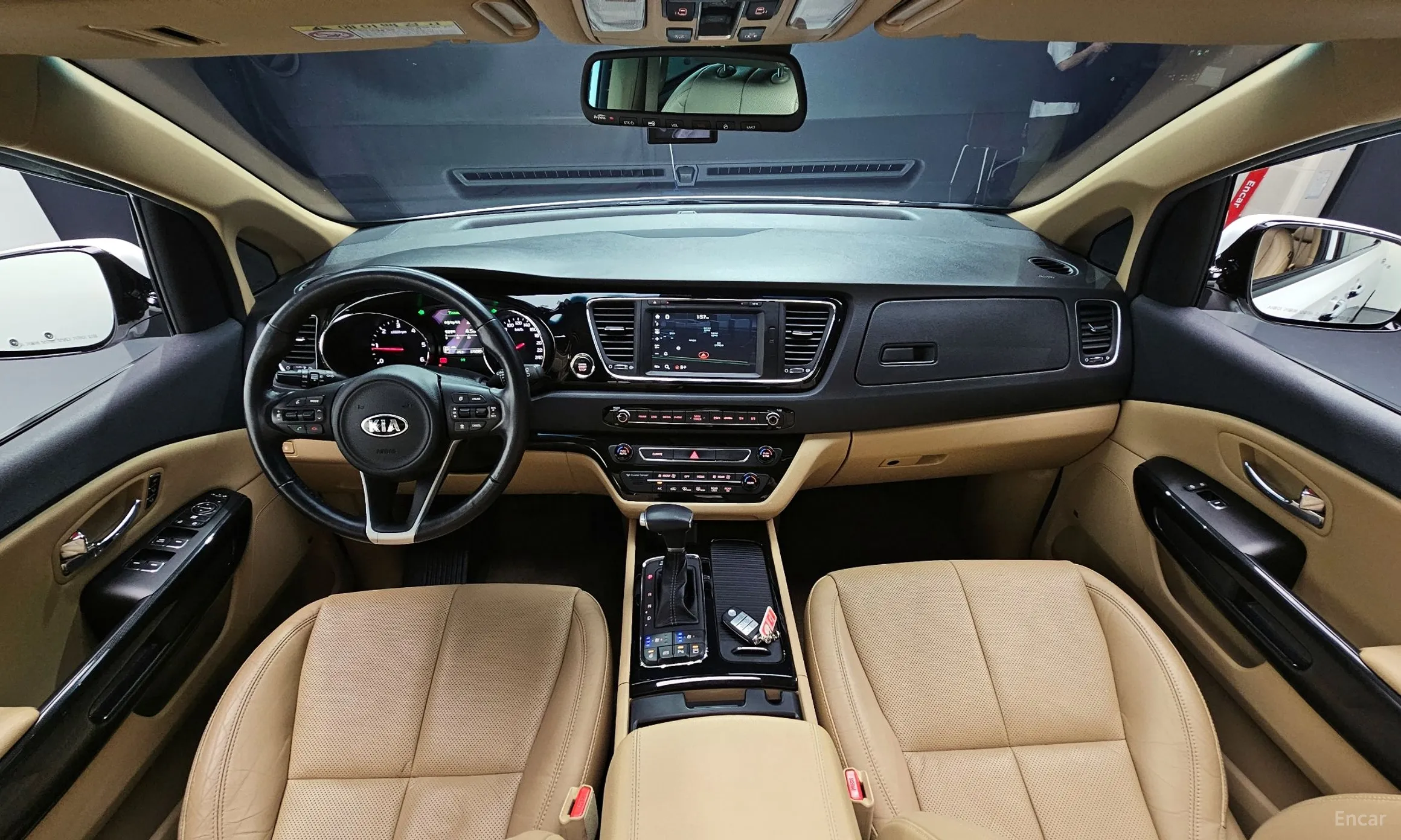 Kia Carnival превью 4