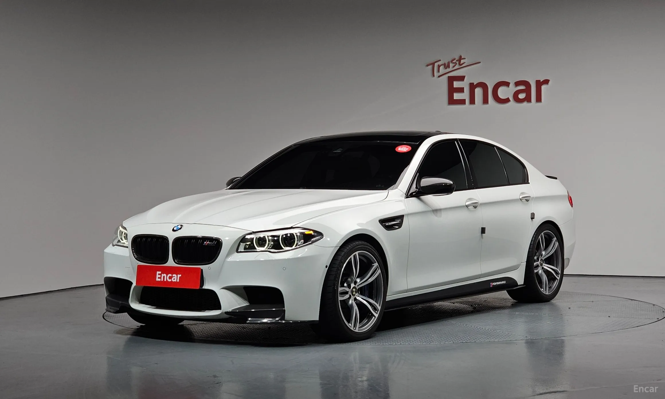 BMW M5 (F10)