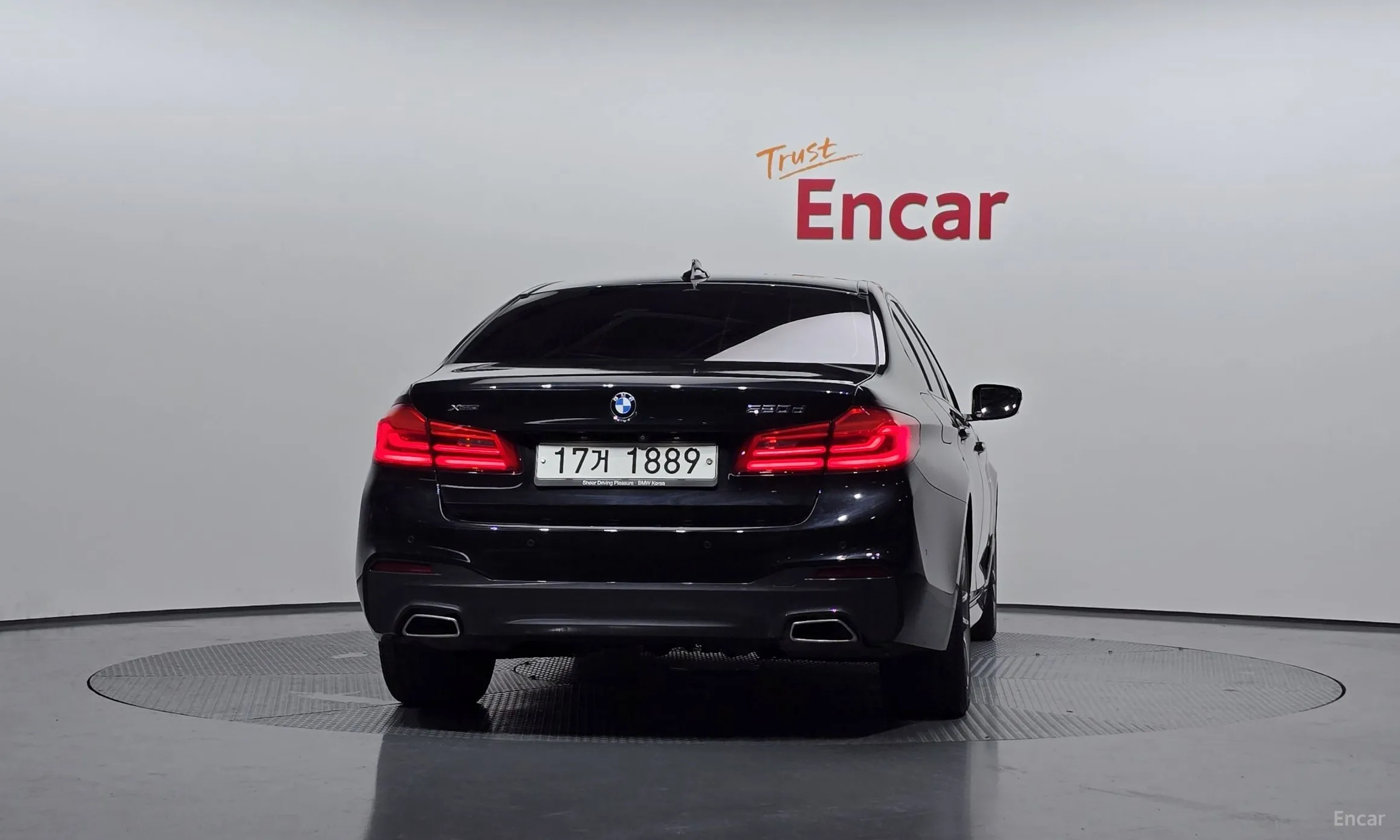 BMW 5 Series (G30) превью 3