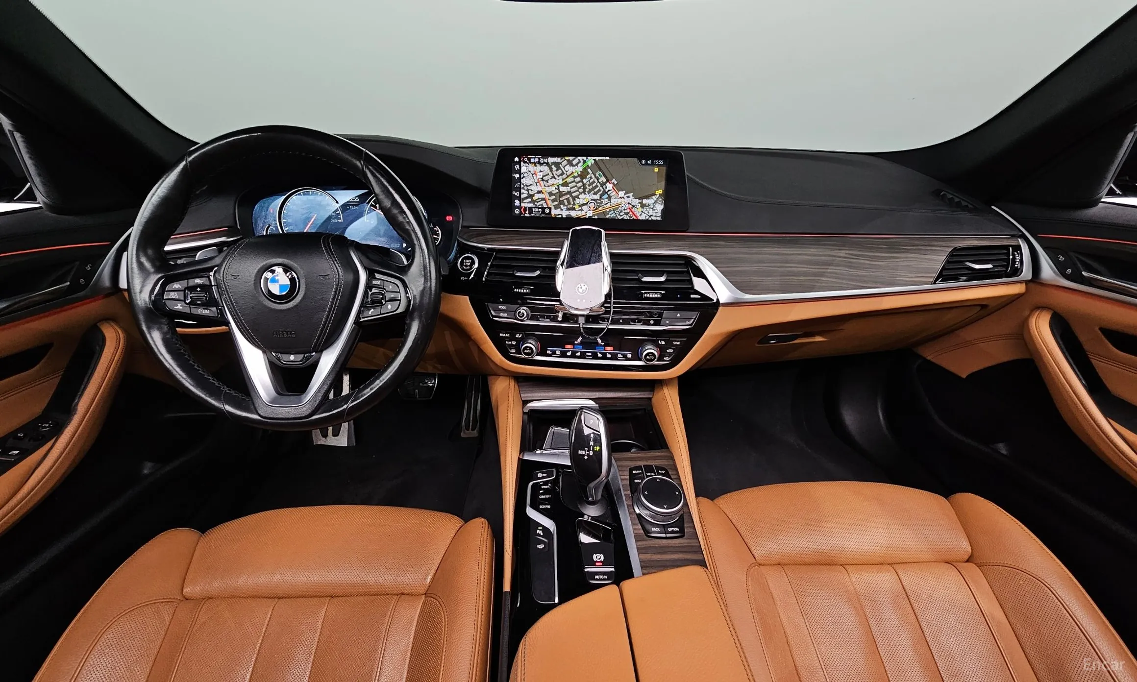 BMW 5 Series (G30) превью 4