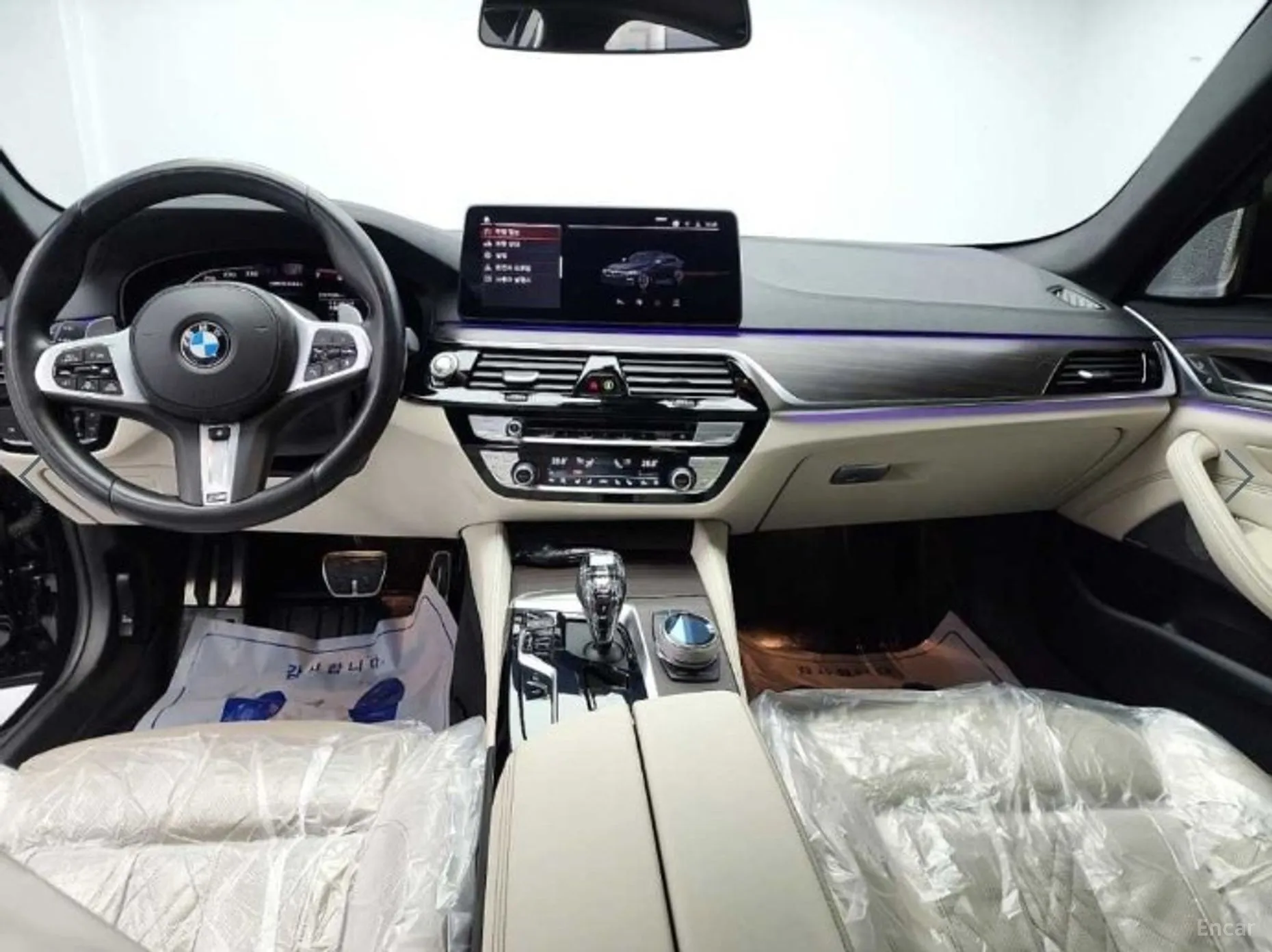 BMW 5 Series (G30) превью 4