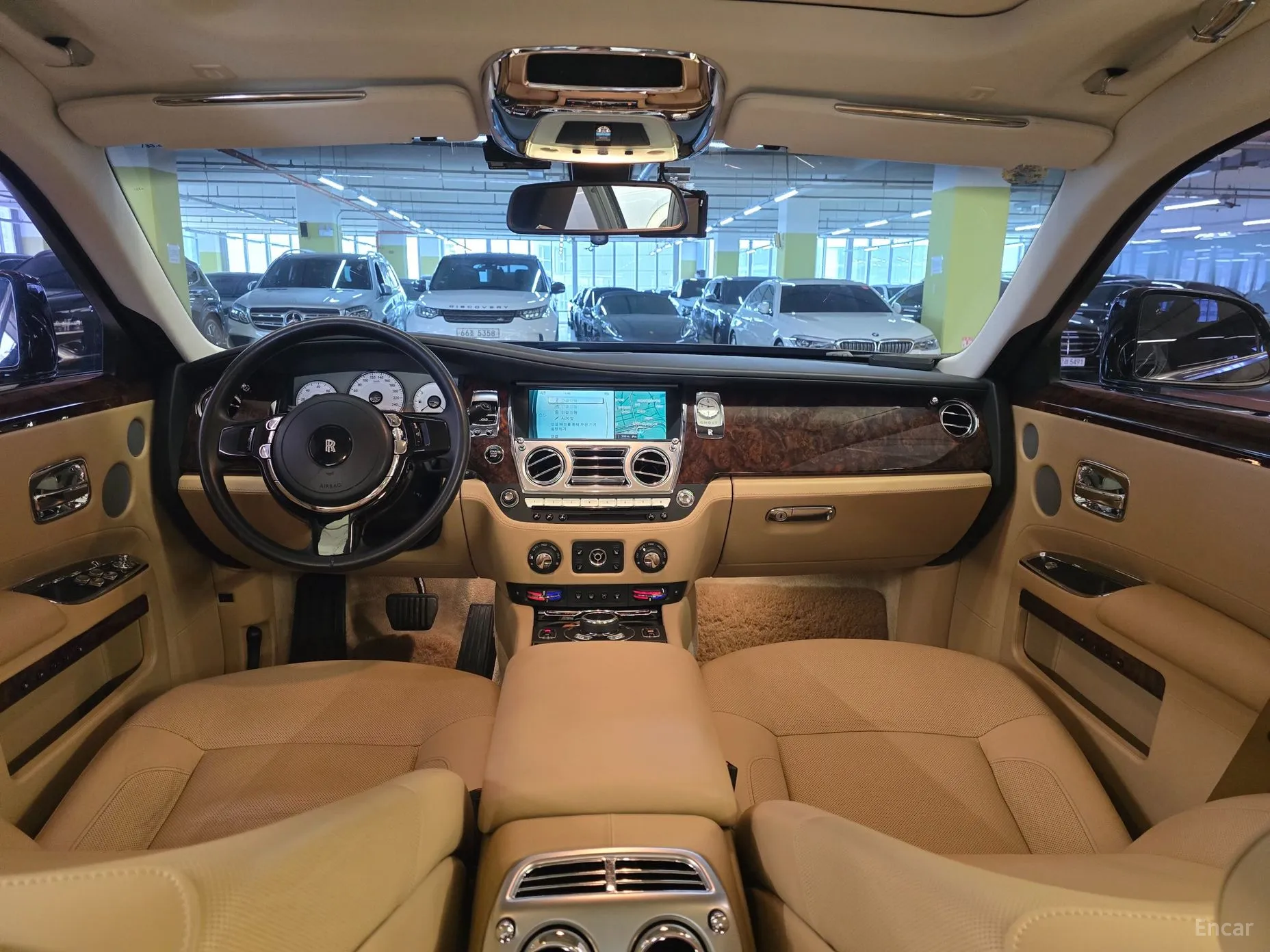 Rolls-Royce Ghost превью 11