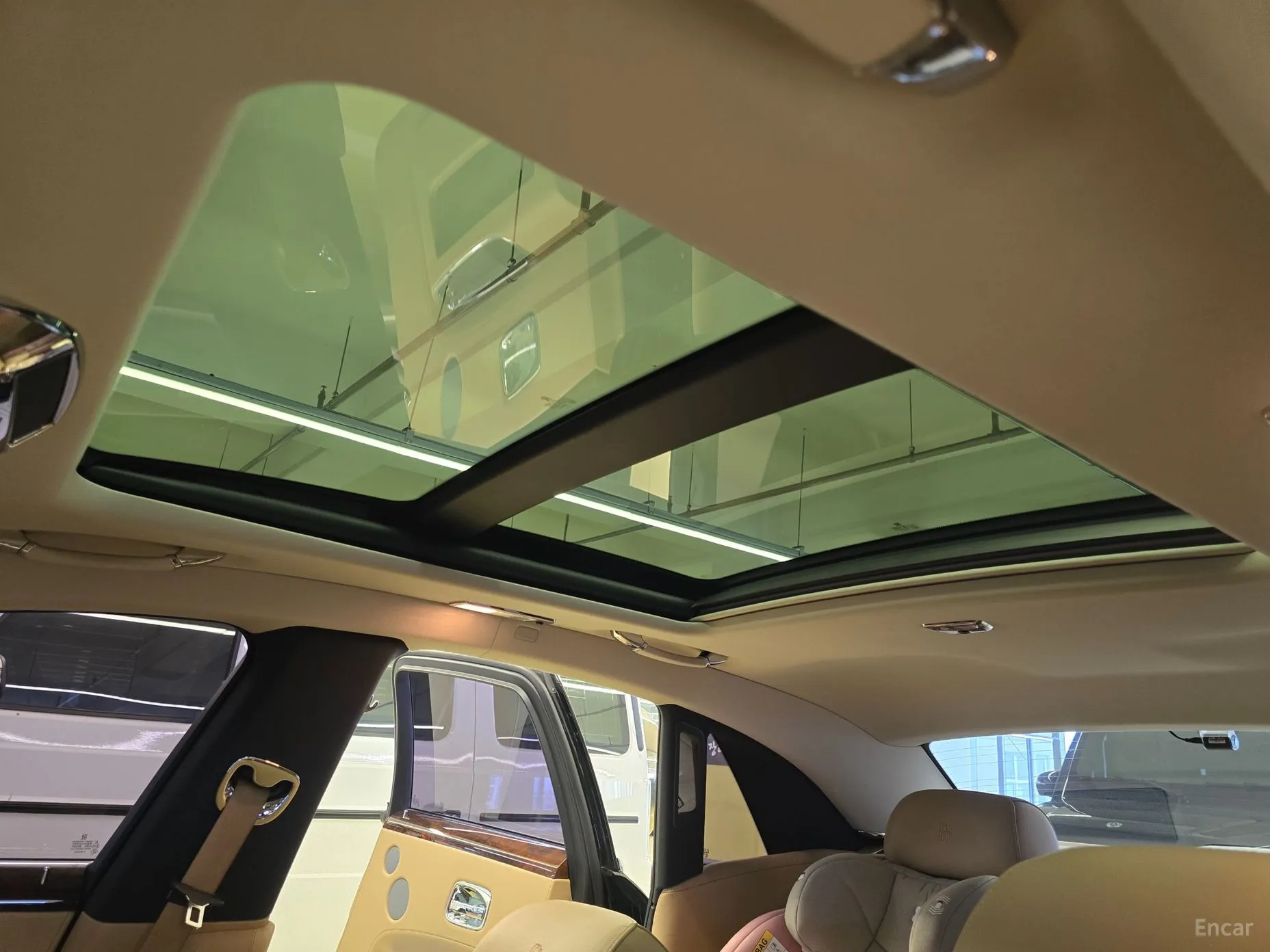 Rolls-Royce Ghost превью 16