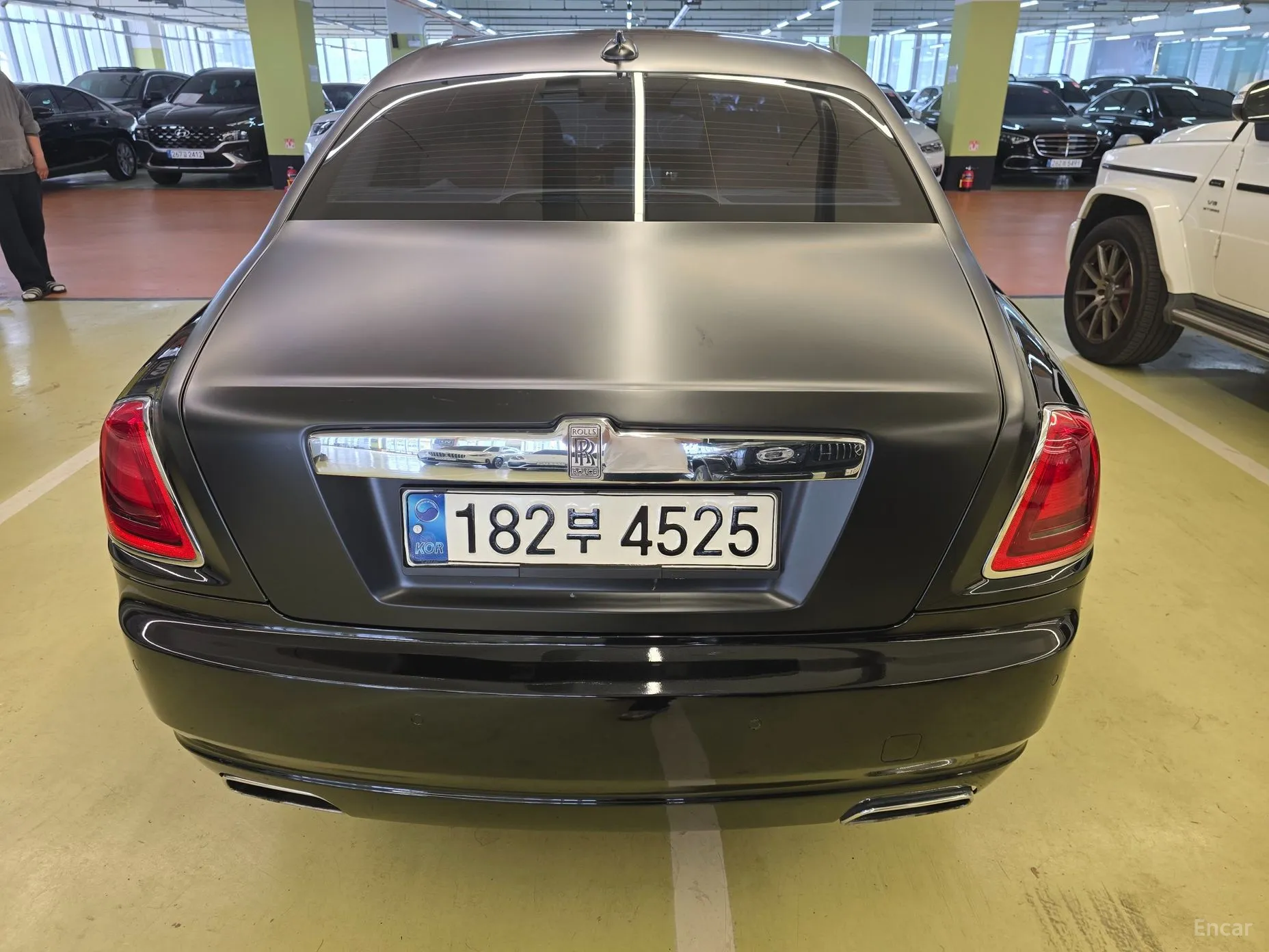 Rolls-Royce Ghost превью 4