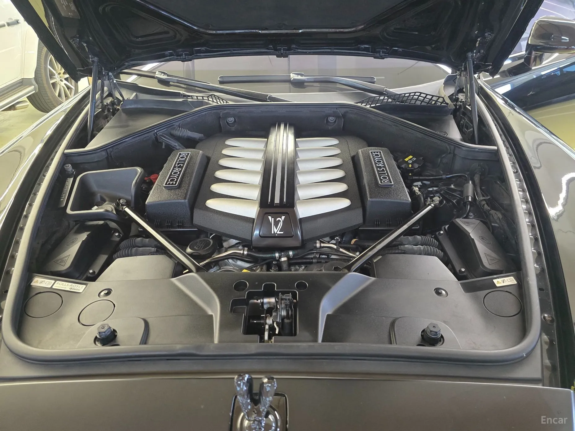 Rolls-Royce Ghost превью 6