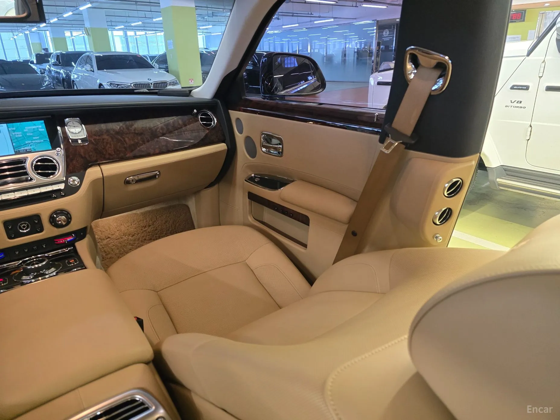 Rolls-Royce Ghost превью 9