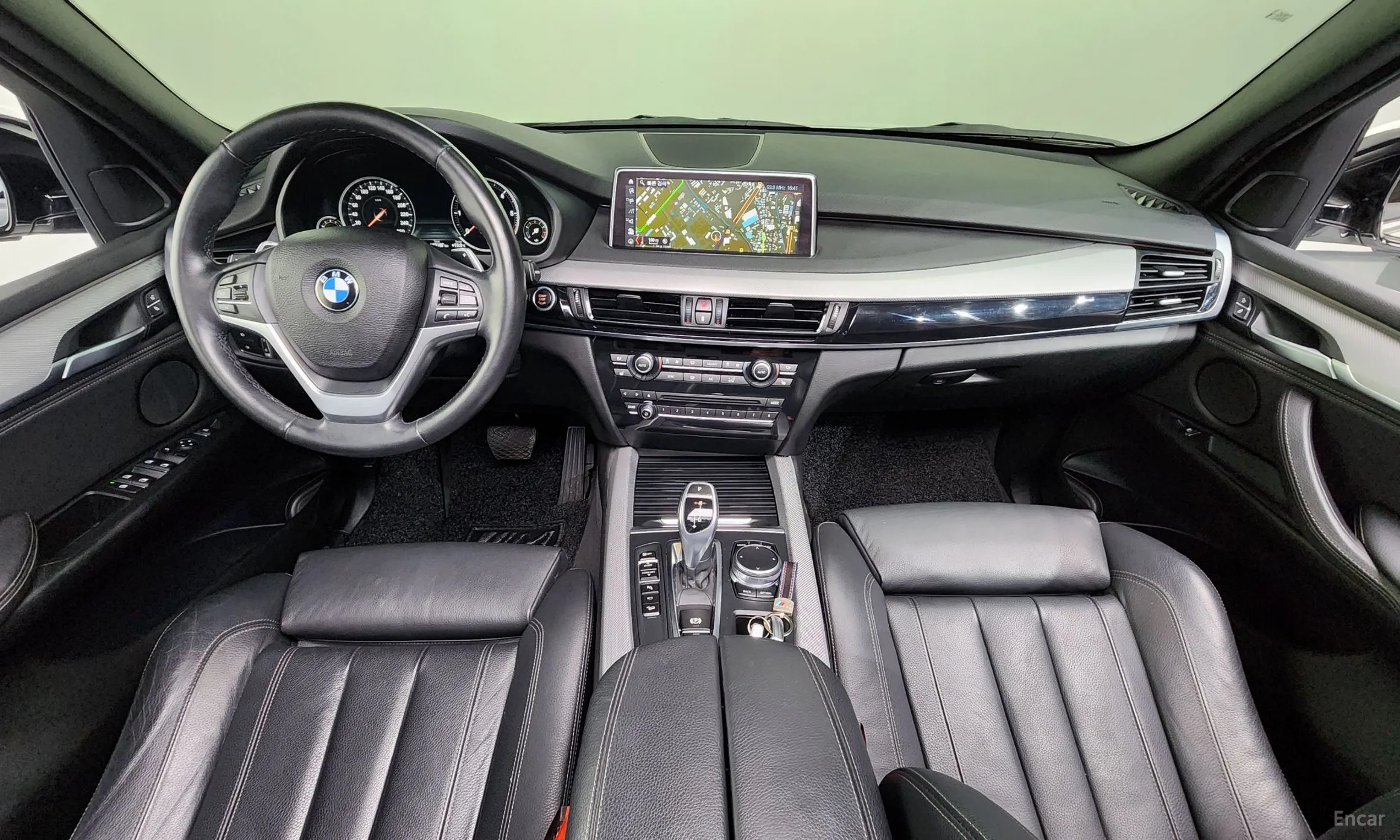 BMW X5 (F15) превью 4