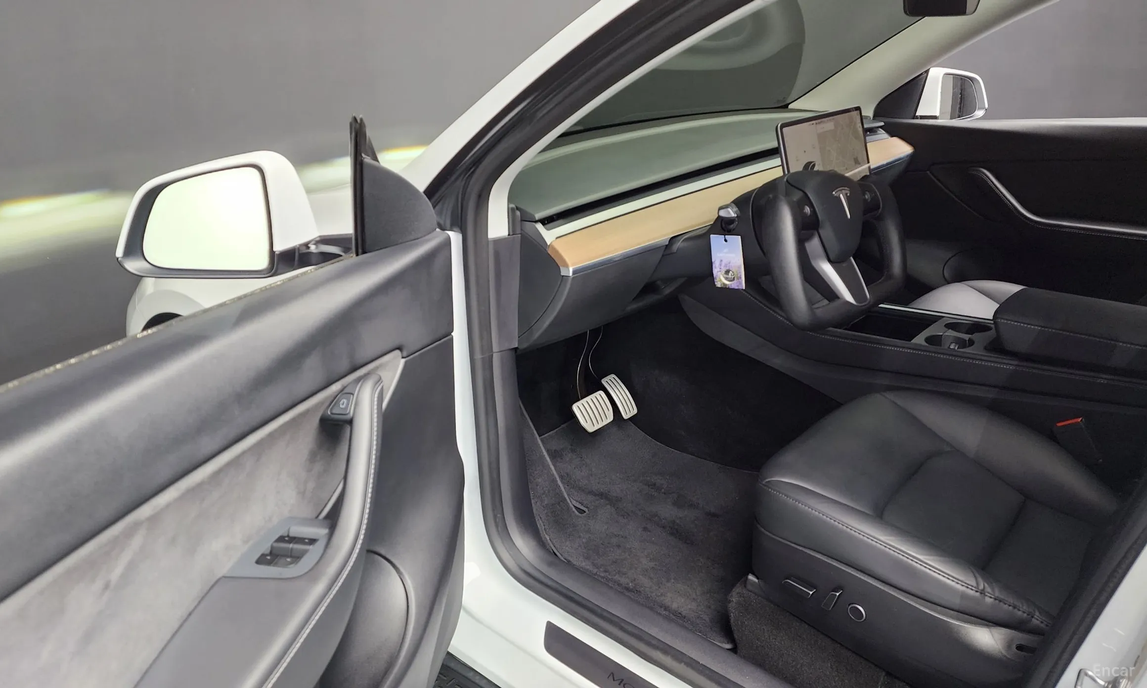Tesla Model Y превью 12