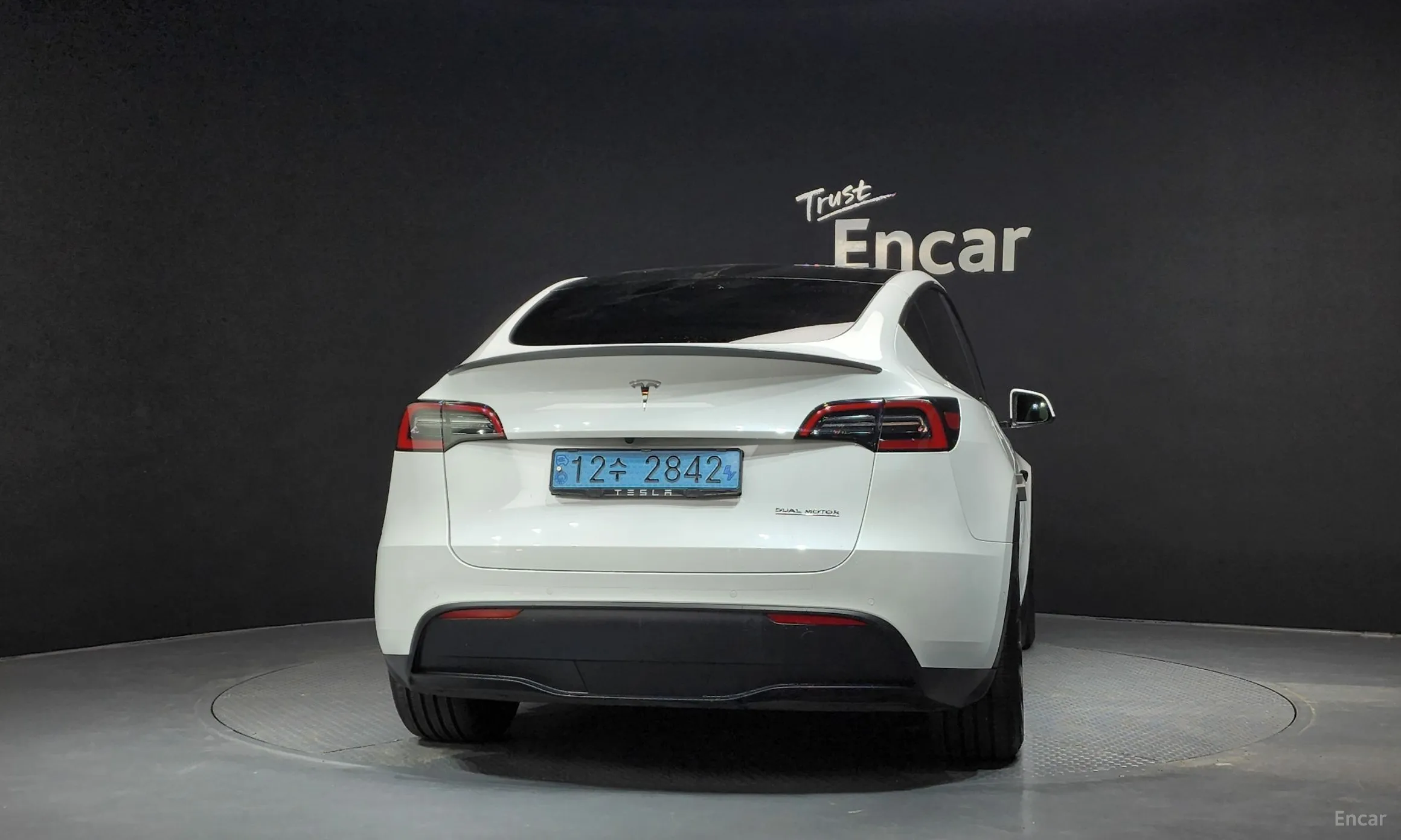Tesla Model Y превью 4