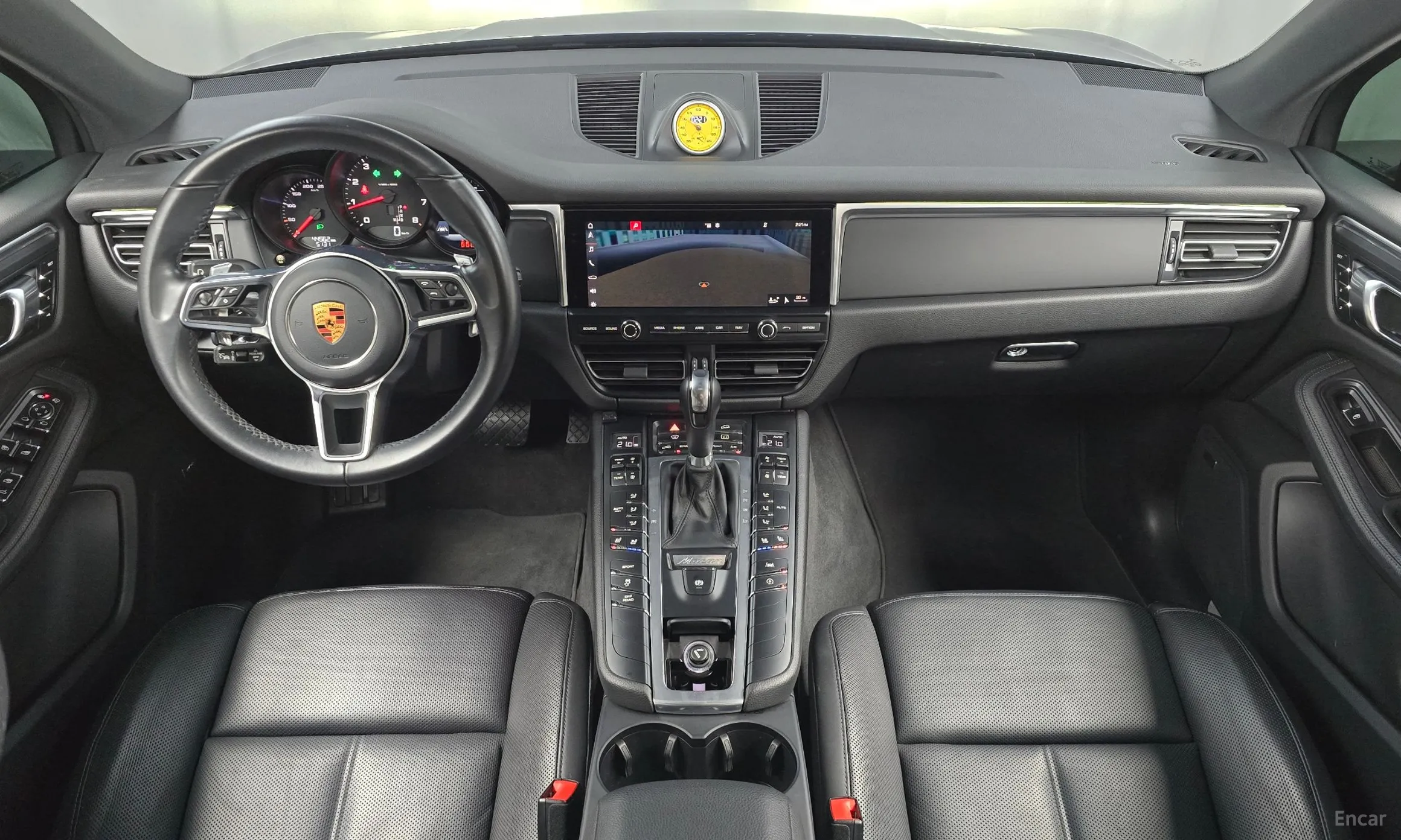 Porsche Macan превью 4