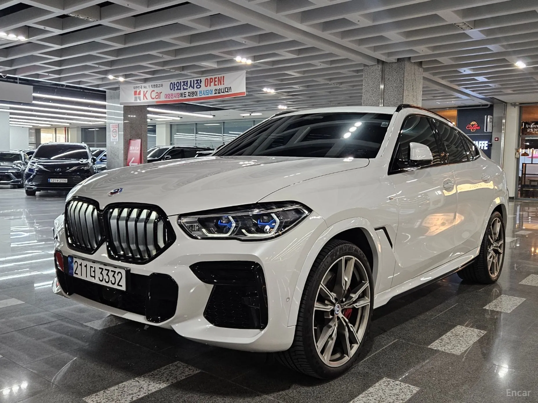 X6 (G06)