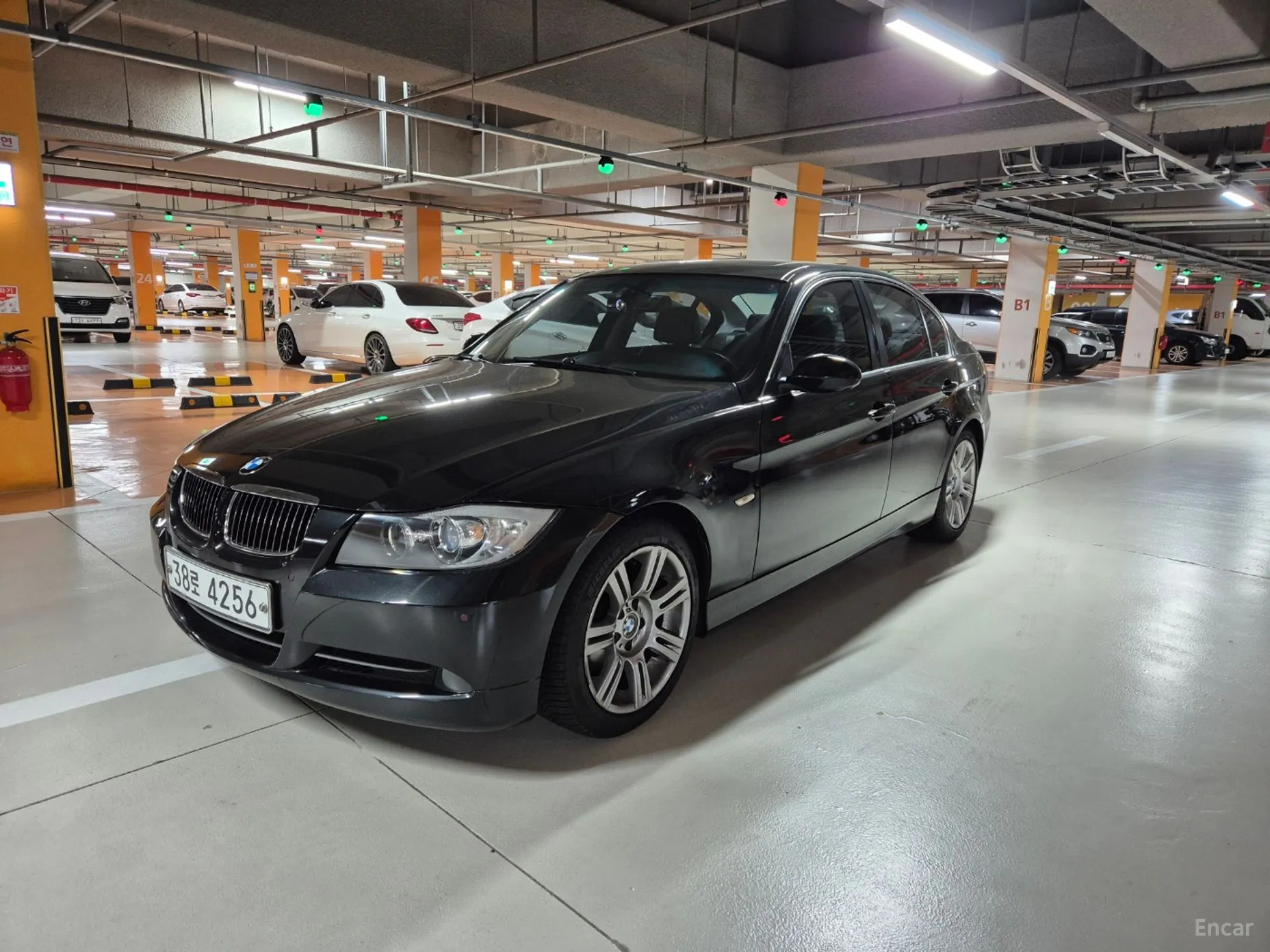 BMW 3 Series (E90) превью 2