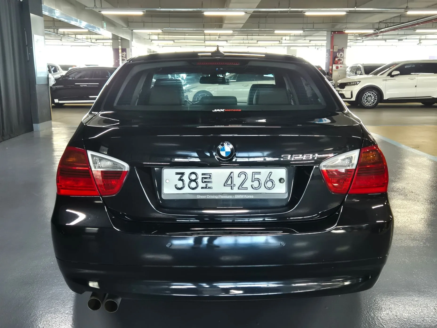 BMW 3 Series (E90) превью 3
