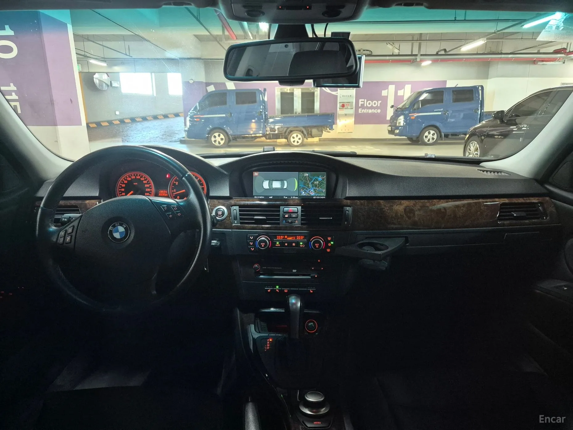 BMW 3 Series (E90) превью 4