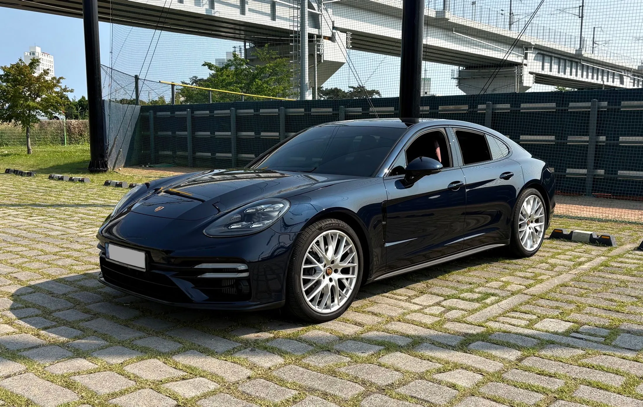 Porsche Panamera (971) превью 3