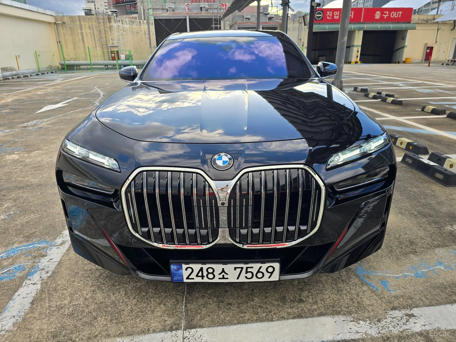 BMW 7 Series (G70)