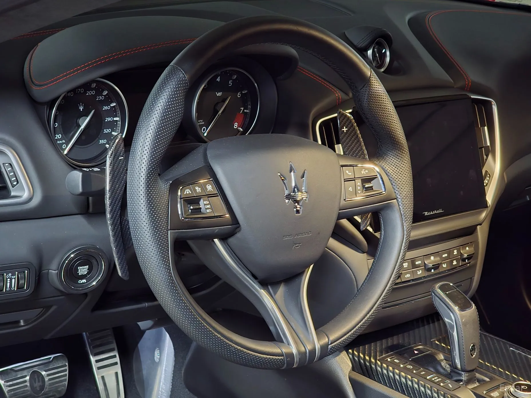 Maserati Ghibli превью 13
