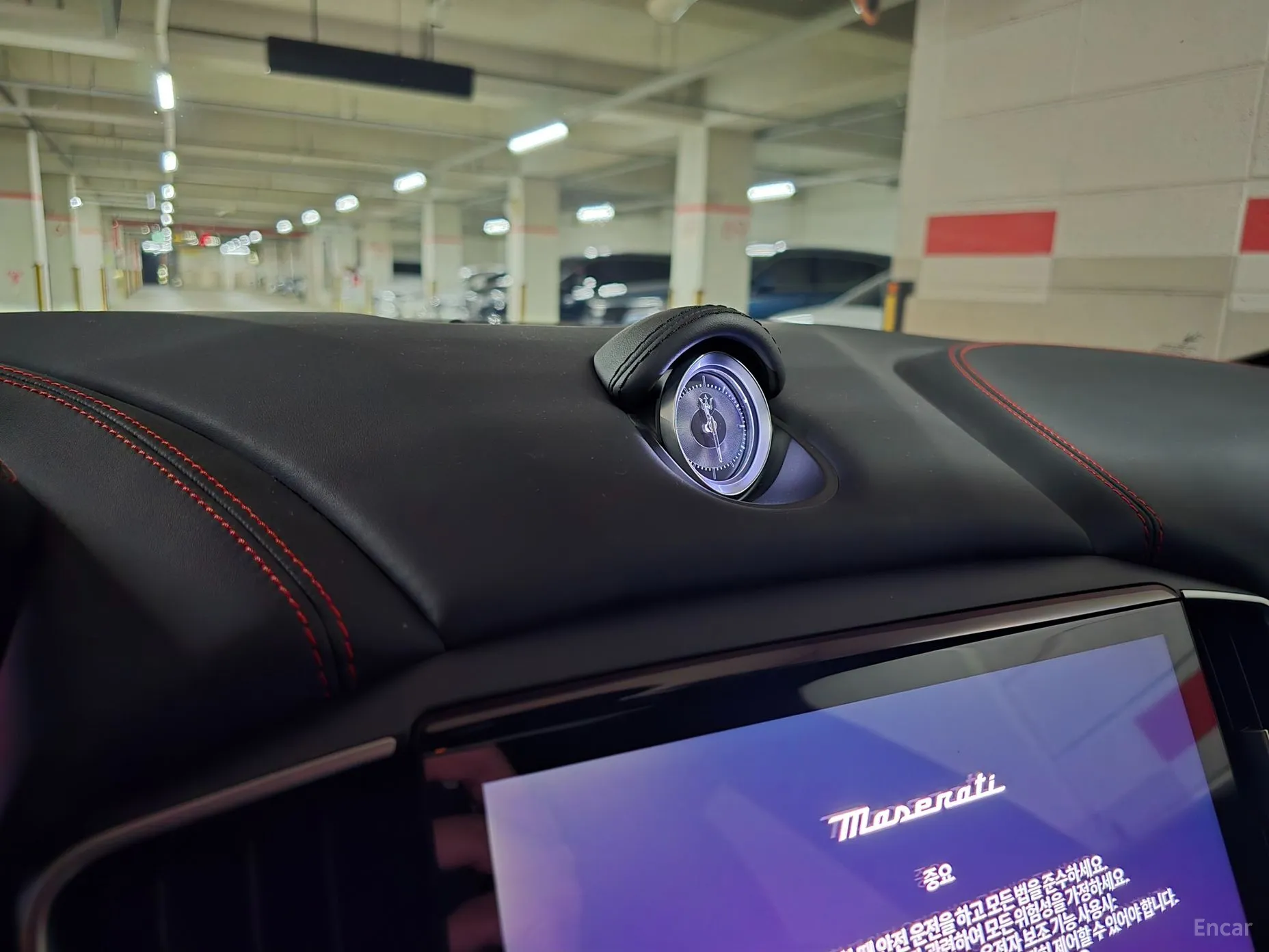 Maserati Ghibli превью 14
