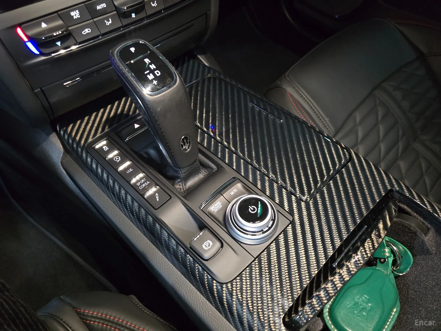 Maserati Ghibli превью 17