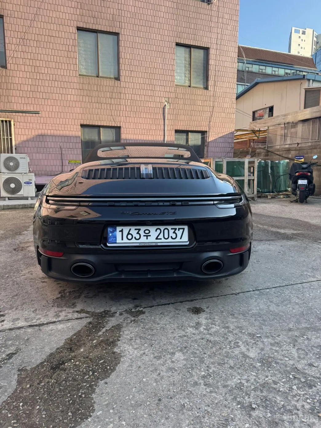 Porsche 911 (992) превью 3