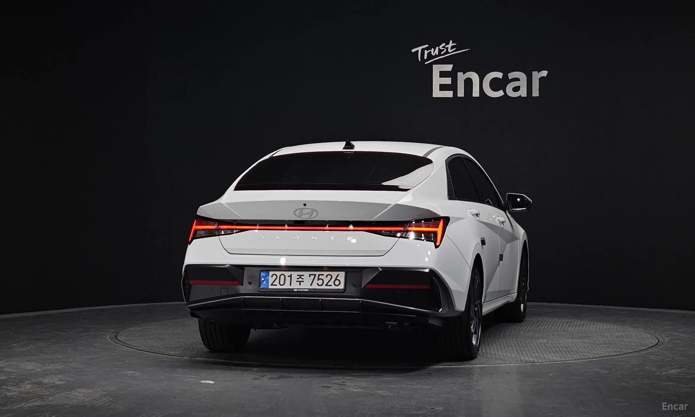 Hyundai Avante Hybrid (CN7) превью 3