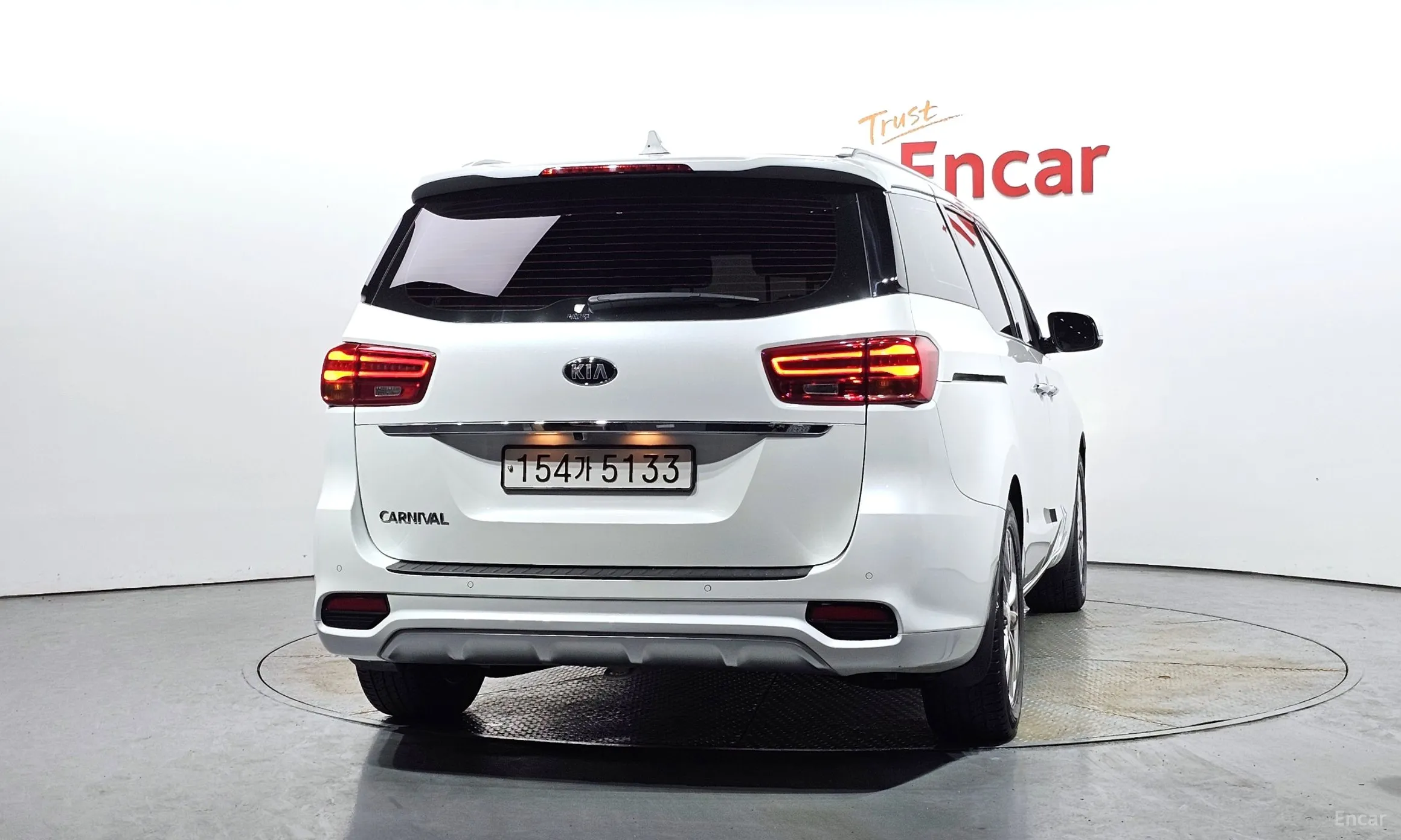 Kia Carnival превью 3
