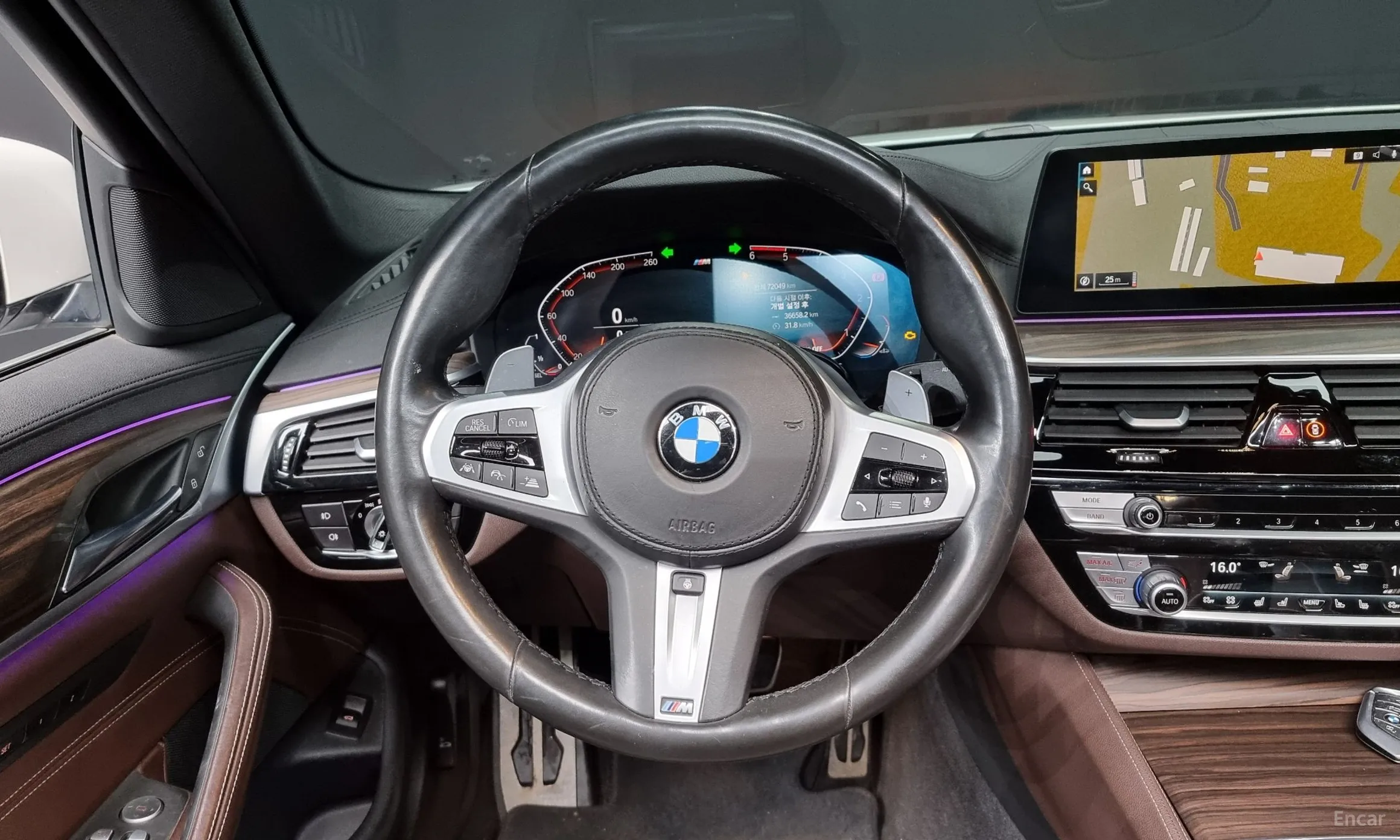 BMW 5 Series (G30) превью 4