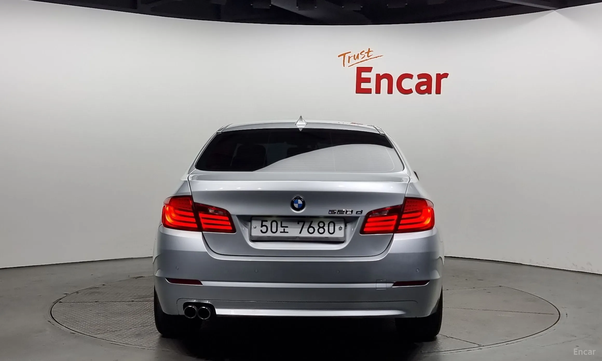 BMW 5 Series (F10) превью 4