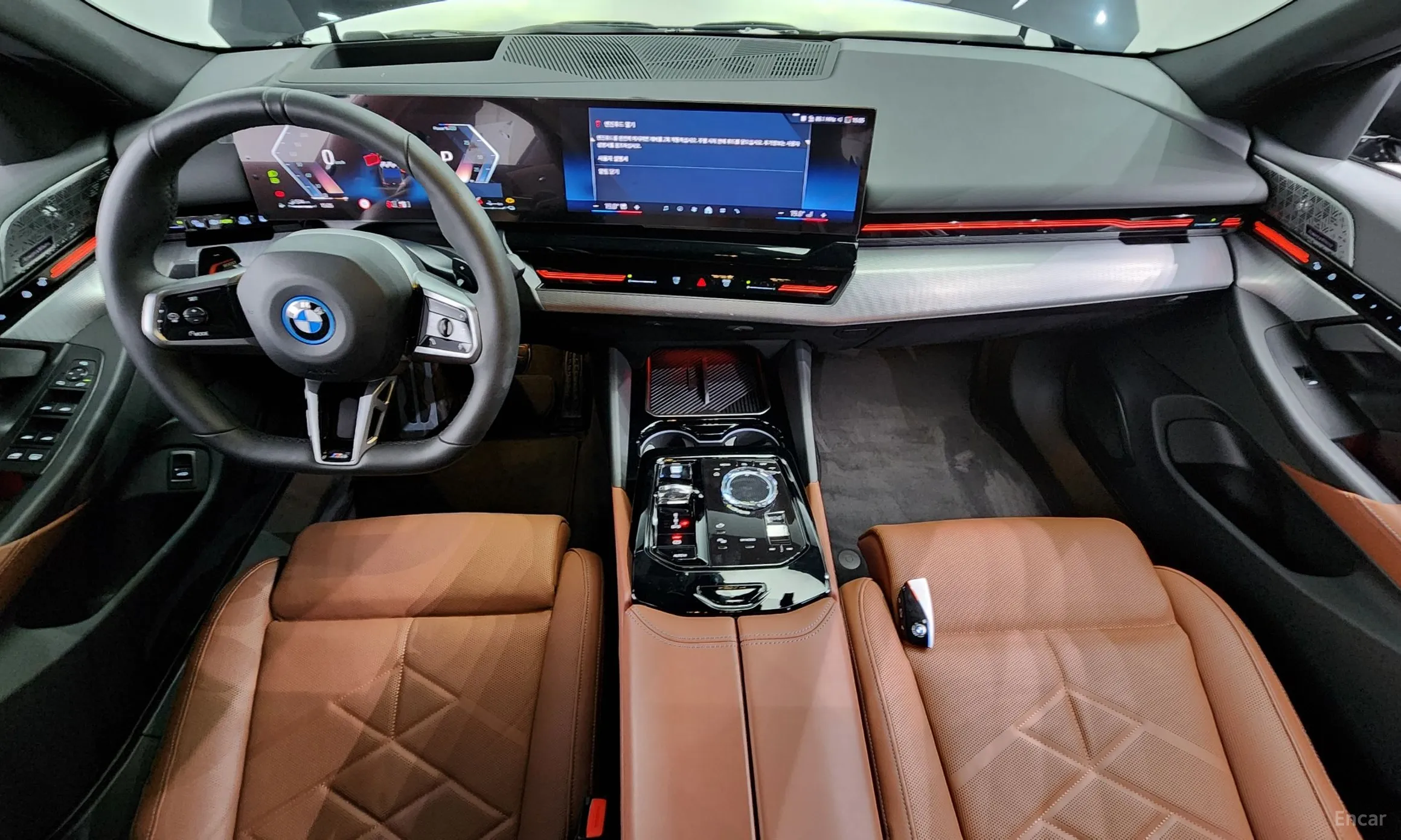 BMW 5 Series (G60) превью 4