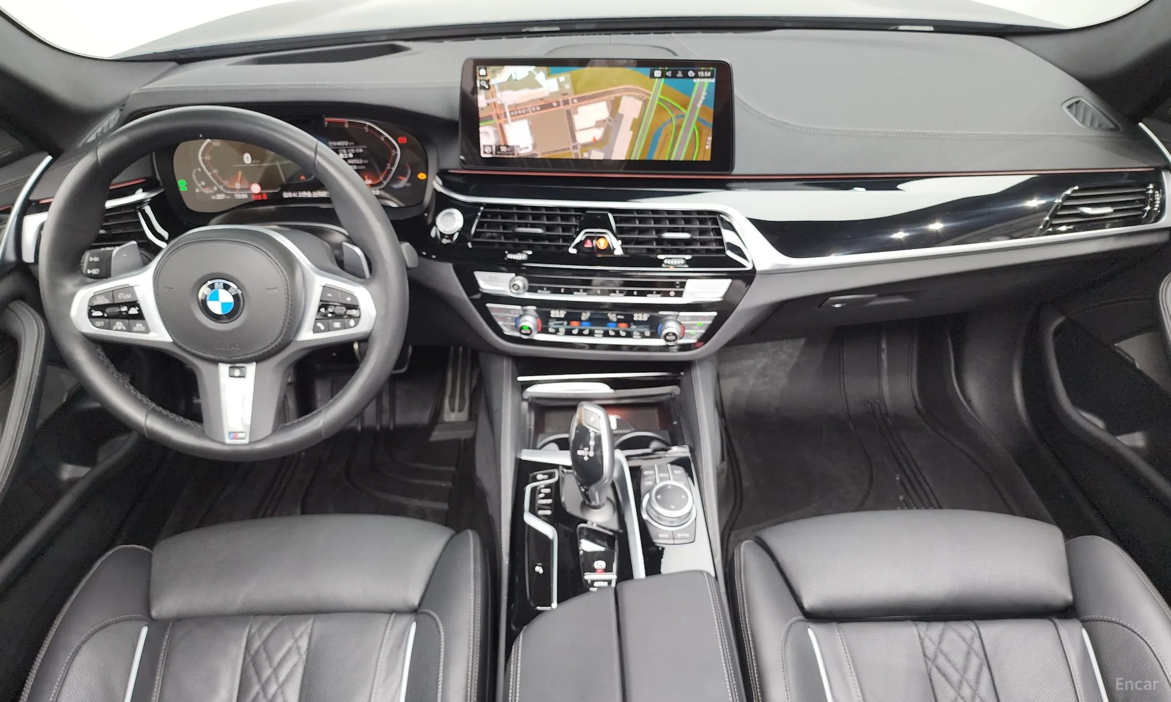 BMW 5 Series (G30) превью 4