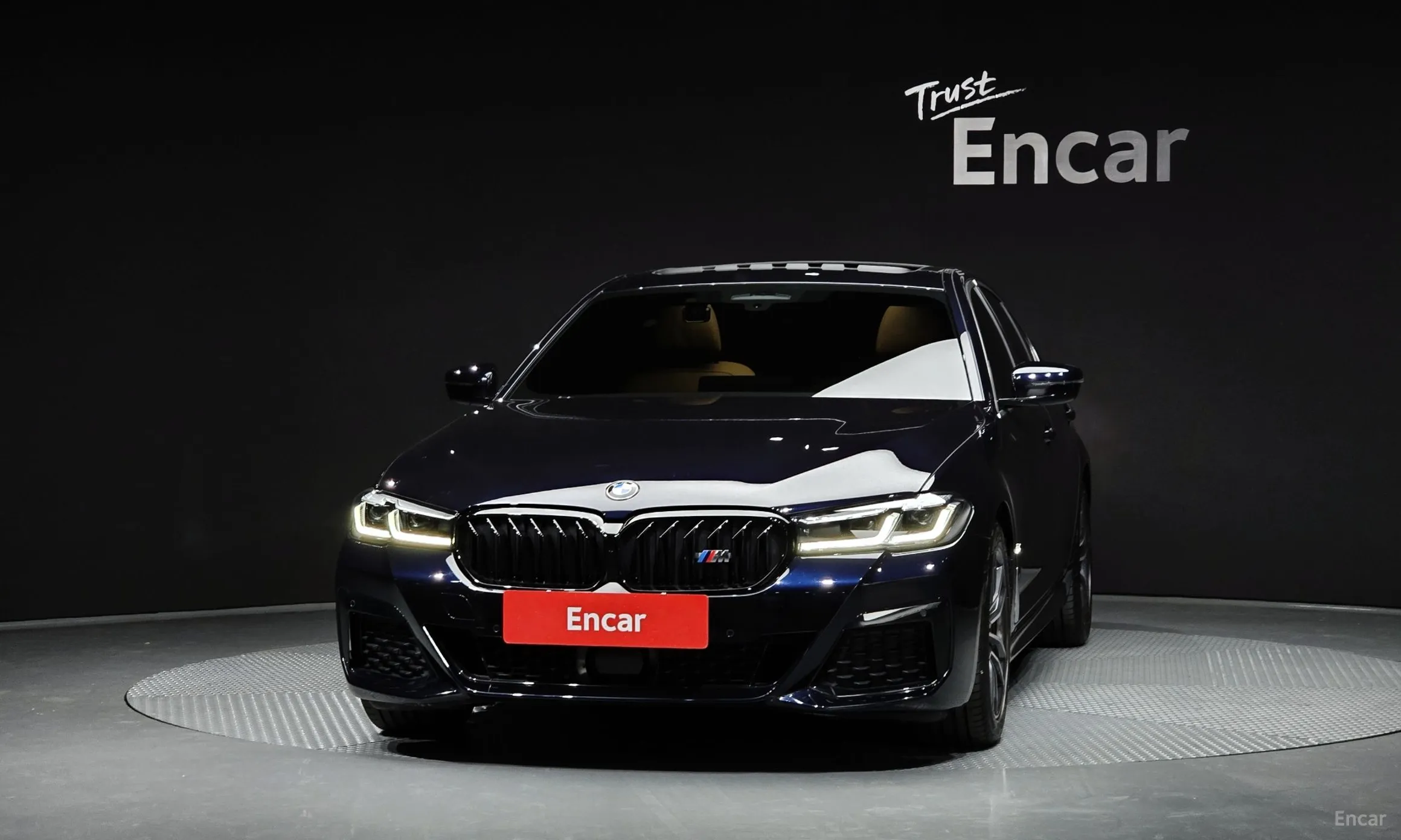 BMW 5 Series (G30) превью 2
