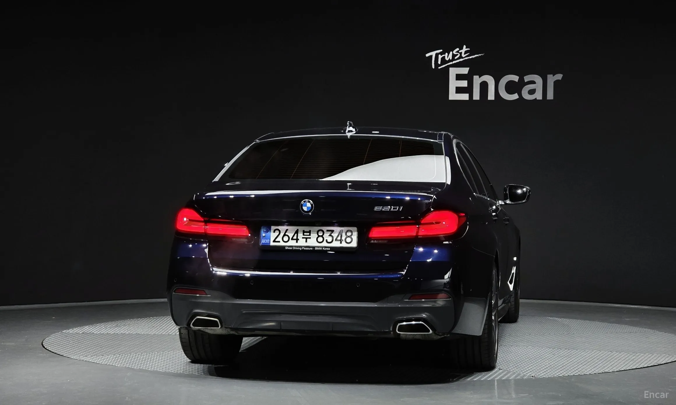 BMW 5 Series (G30) превью 3