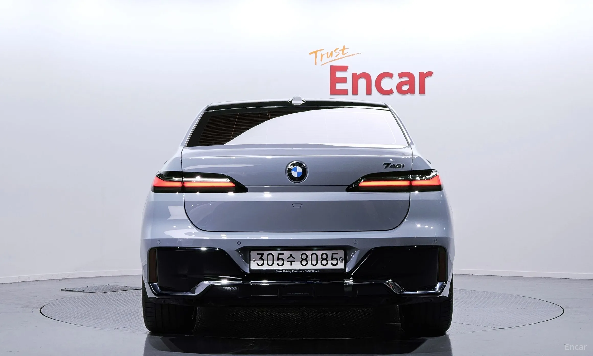 BMW 7 Series (G70) превью 3
