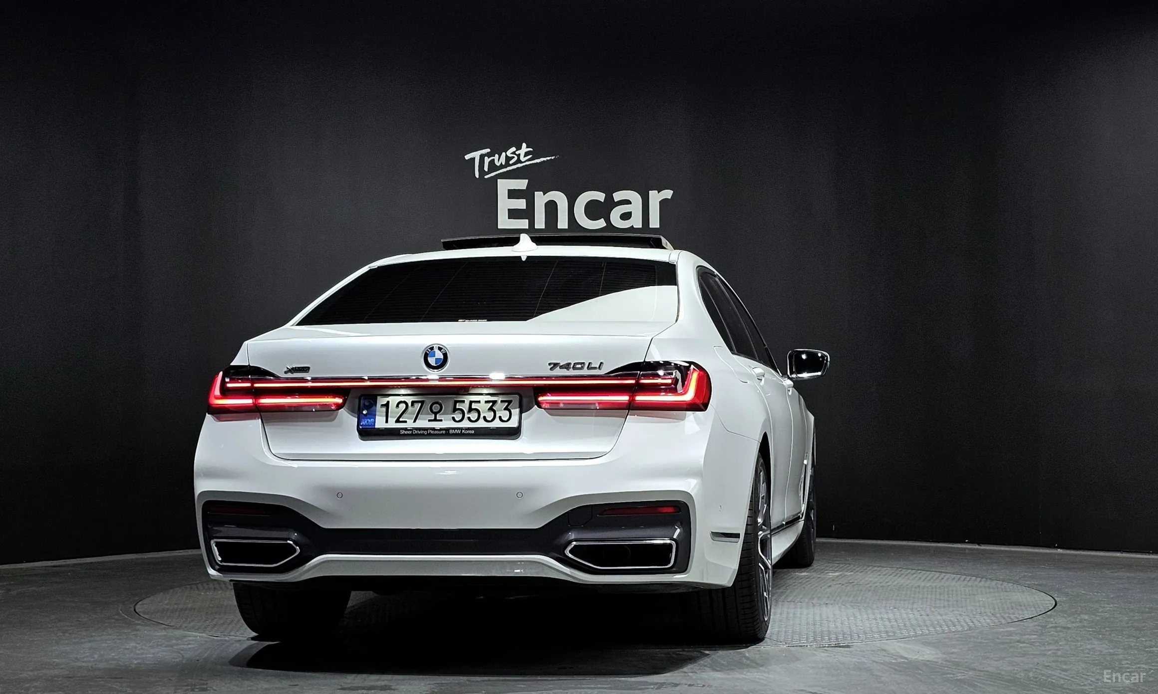 BMW 7 Series (G11) превью 3