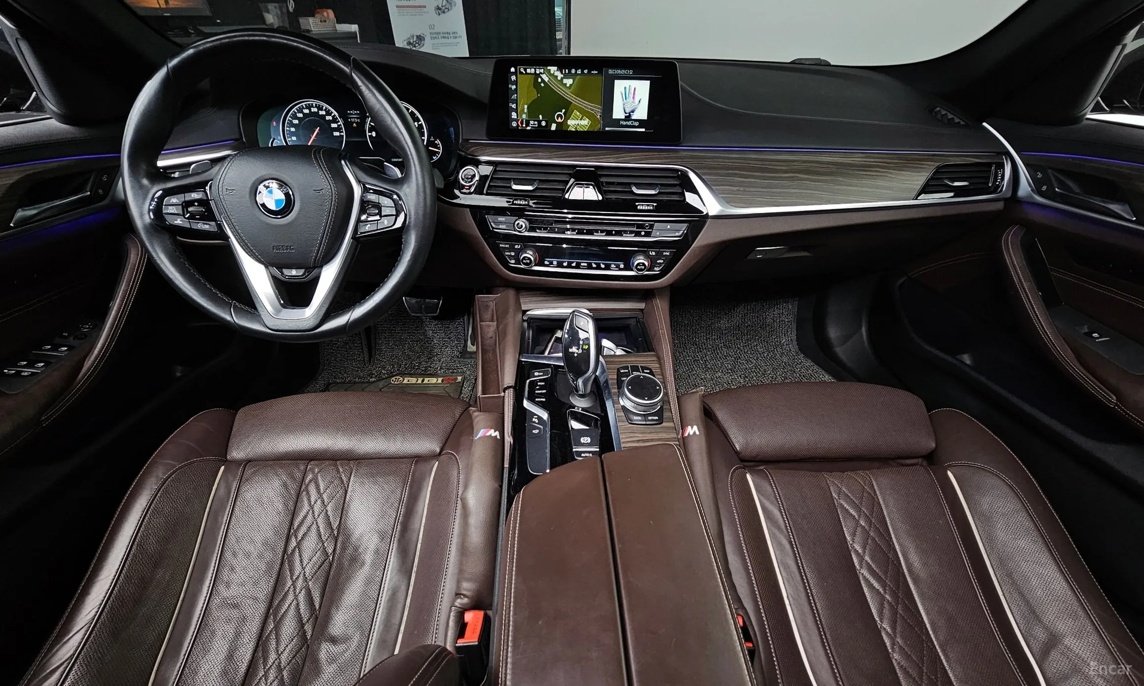 BMW 5 Series (G30) превью 4