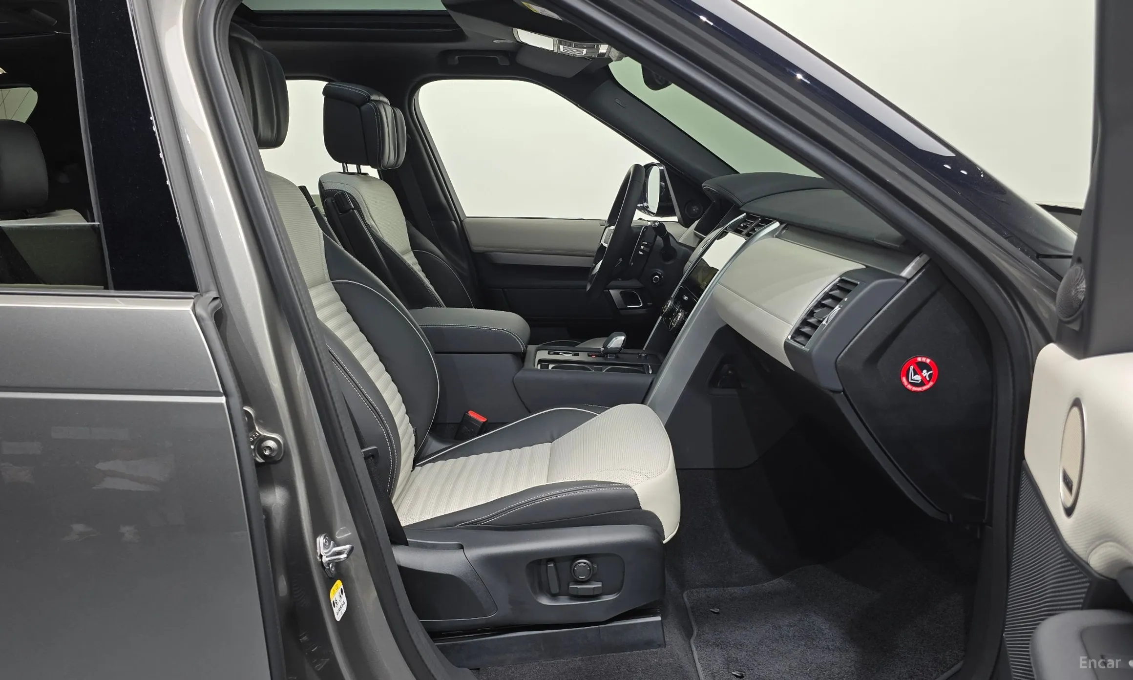 Land Rover Discovery 5 превью 2