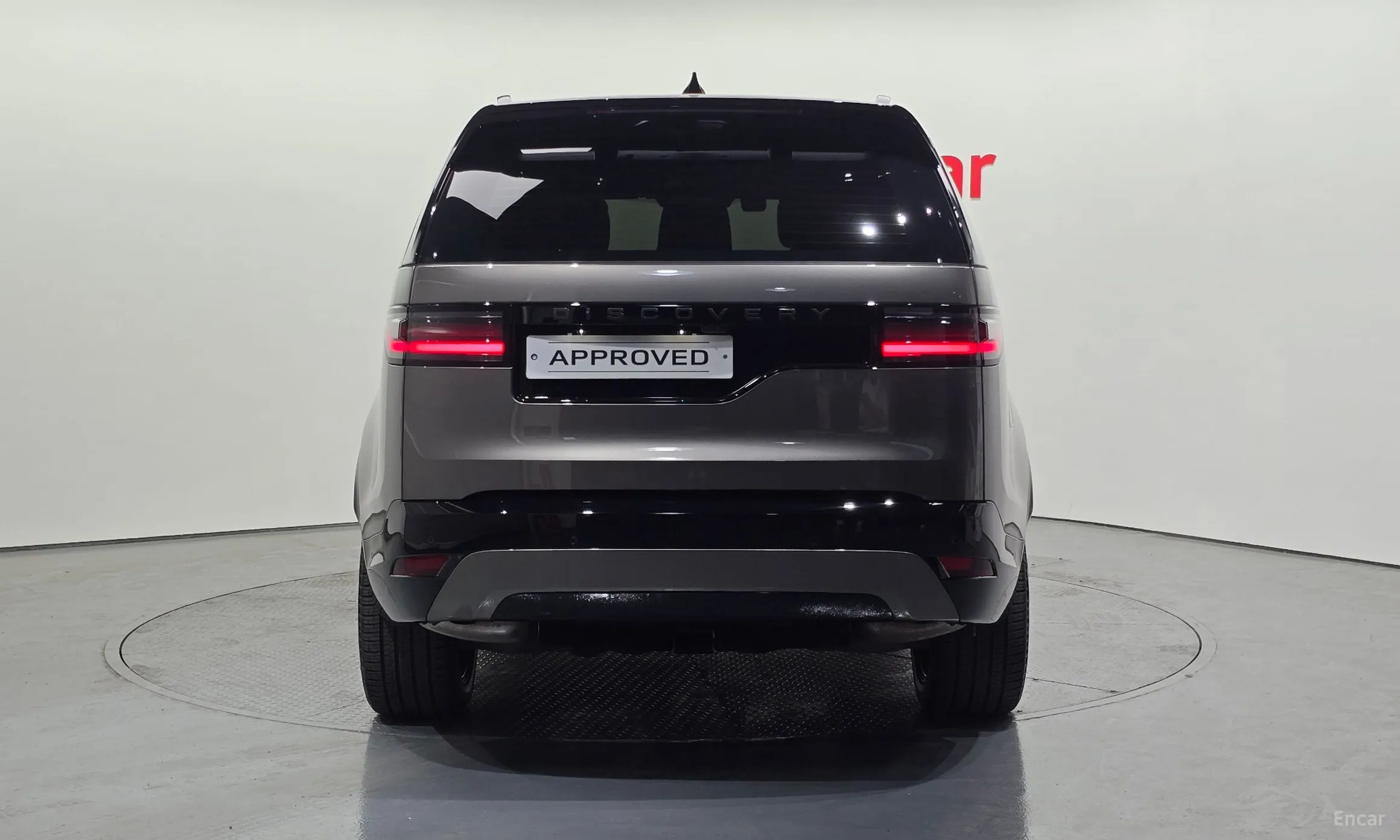 Land Rover Discovery 5 превью 4