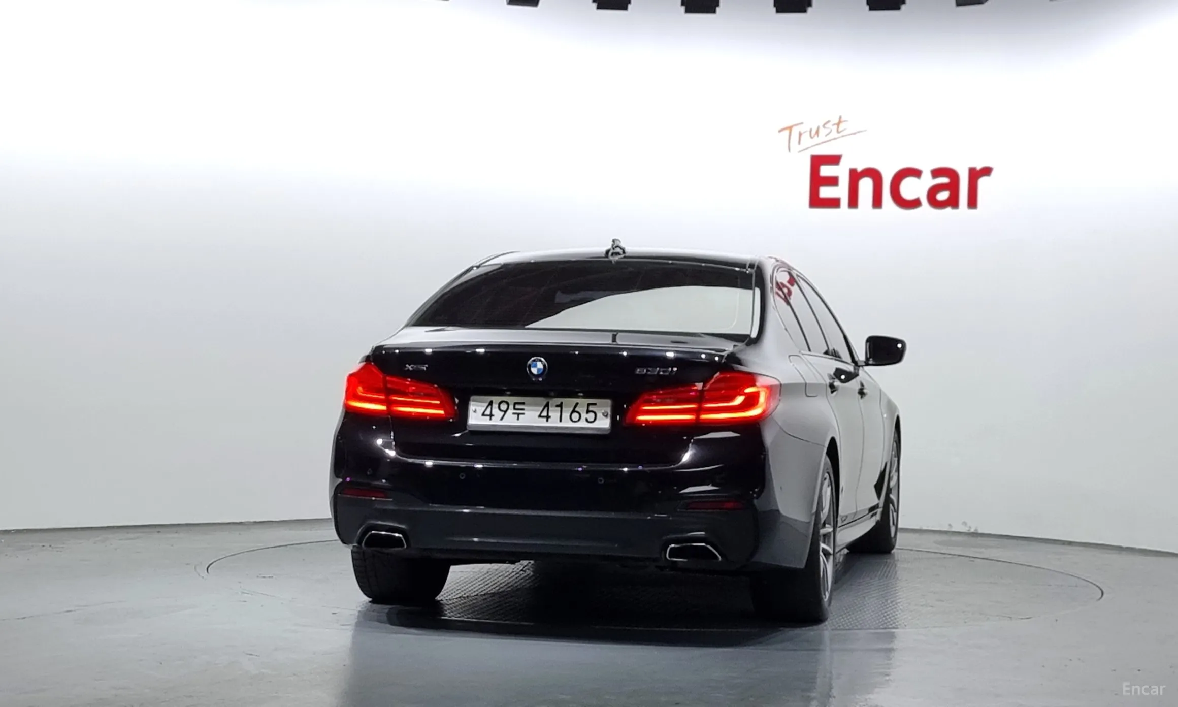 BMW 5 Series (G30) превью 3