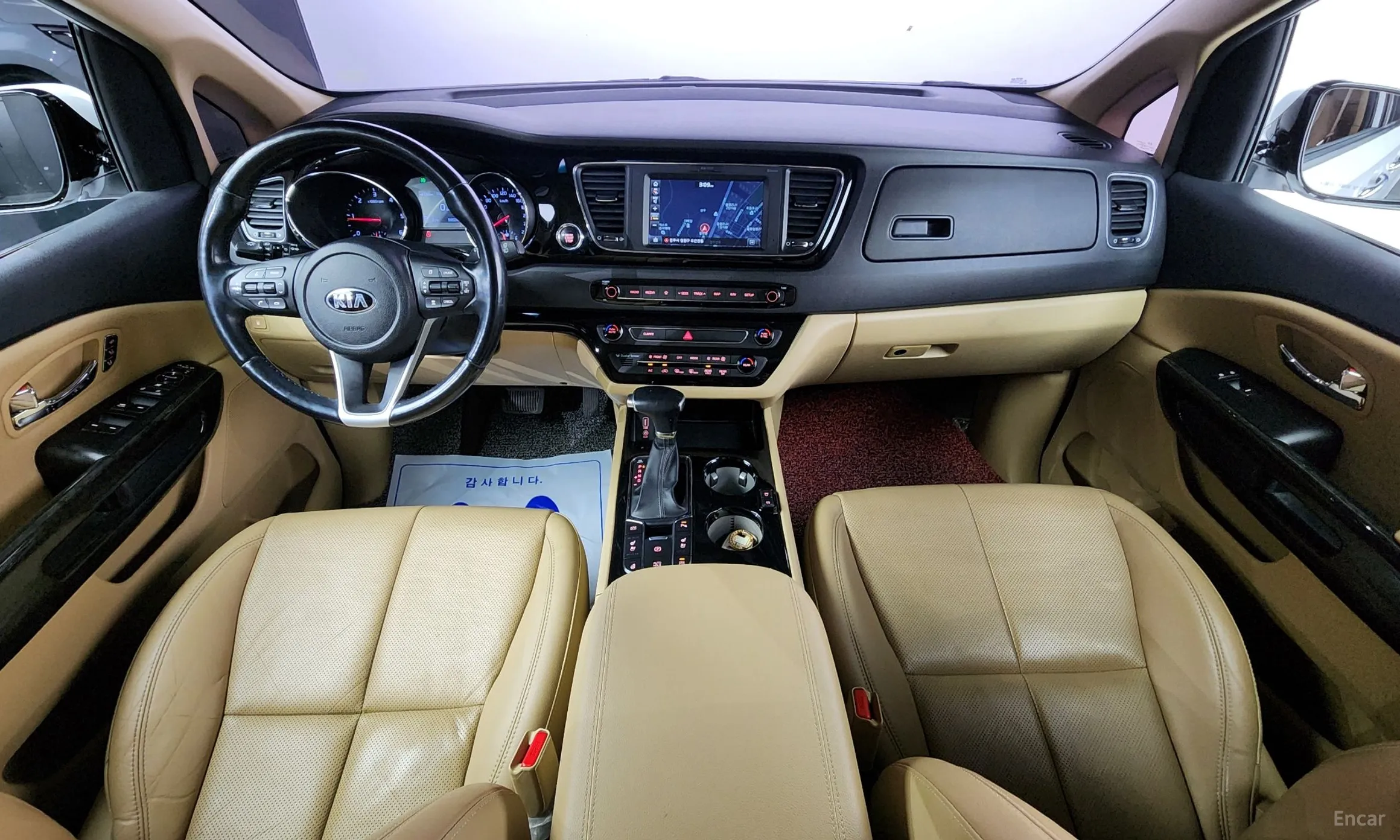 Kia Carnival превью 4