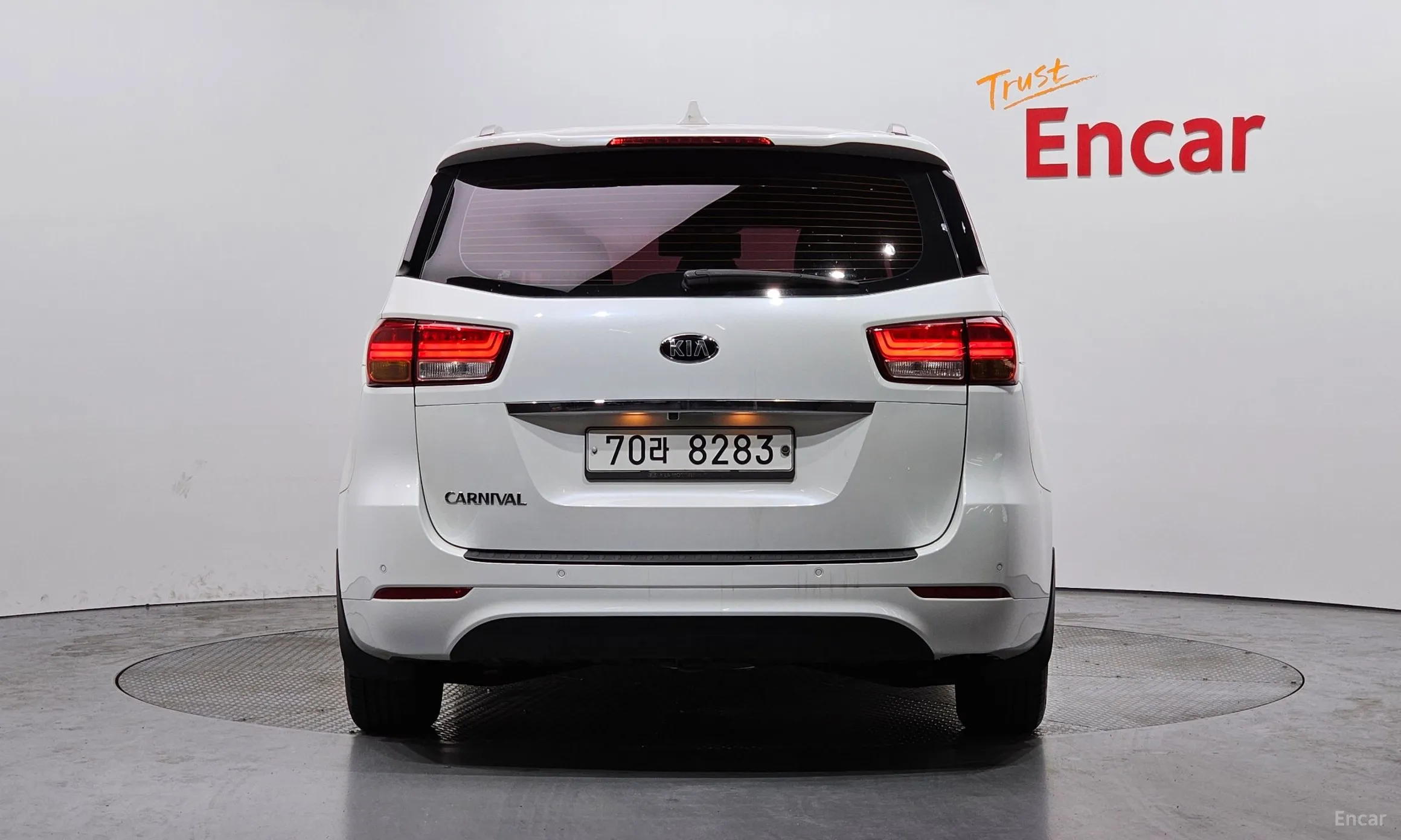 Kia Carnival превью 3