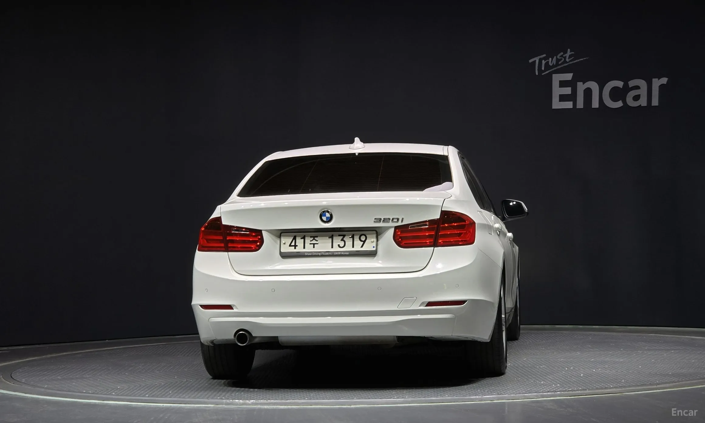 BMW 3 Series (F30) превью 3
