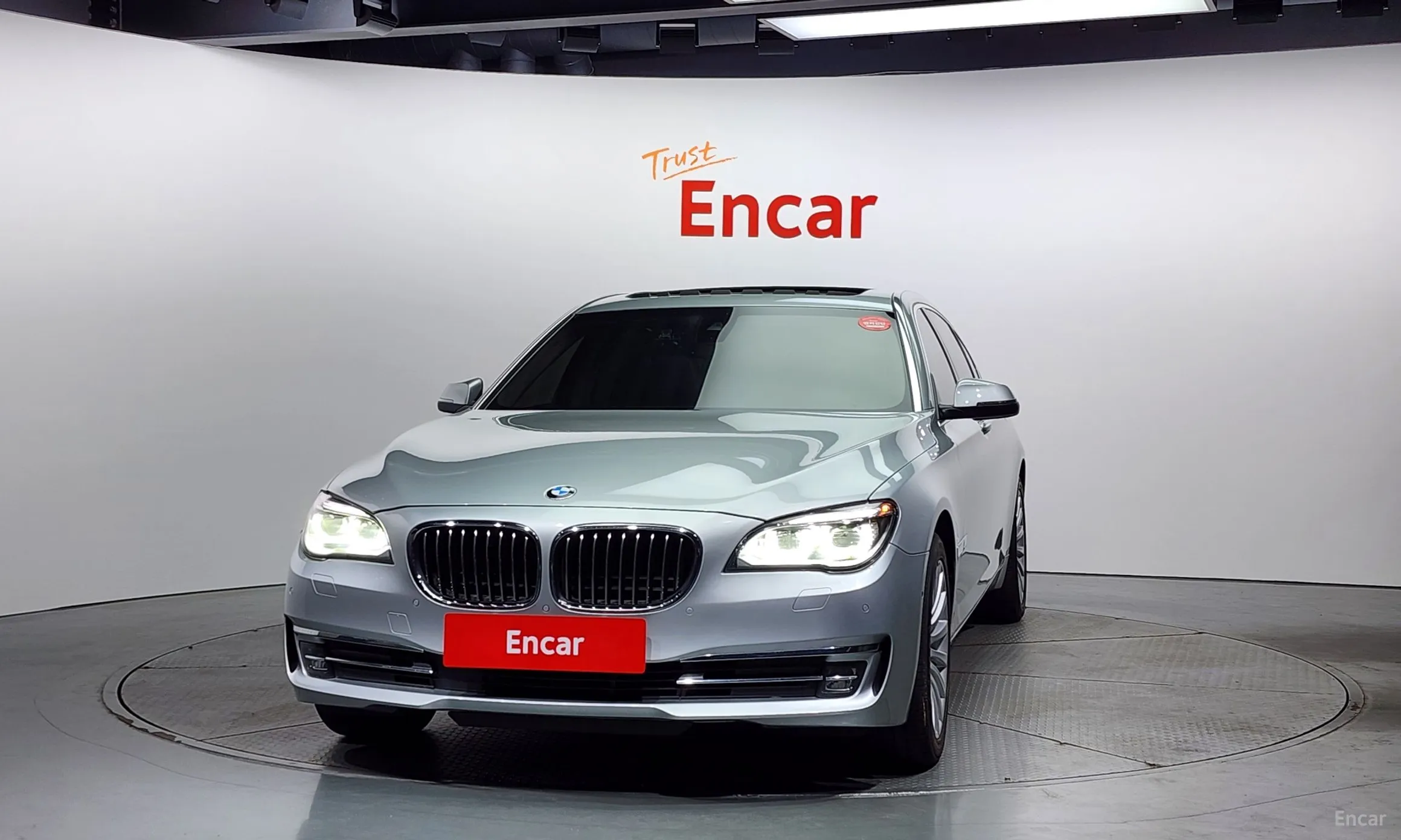 BMW 7 Series (F01) превью 2