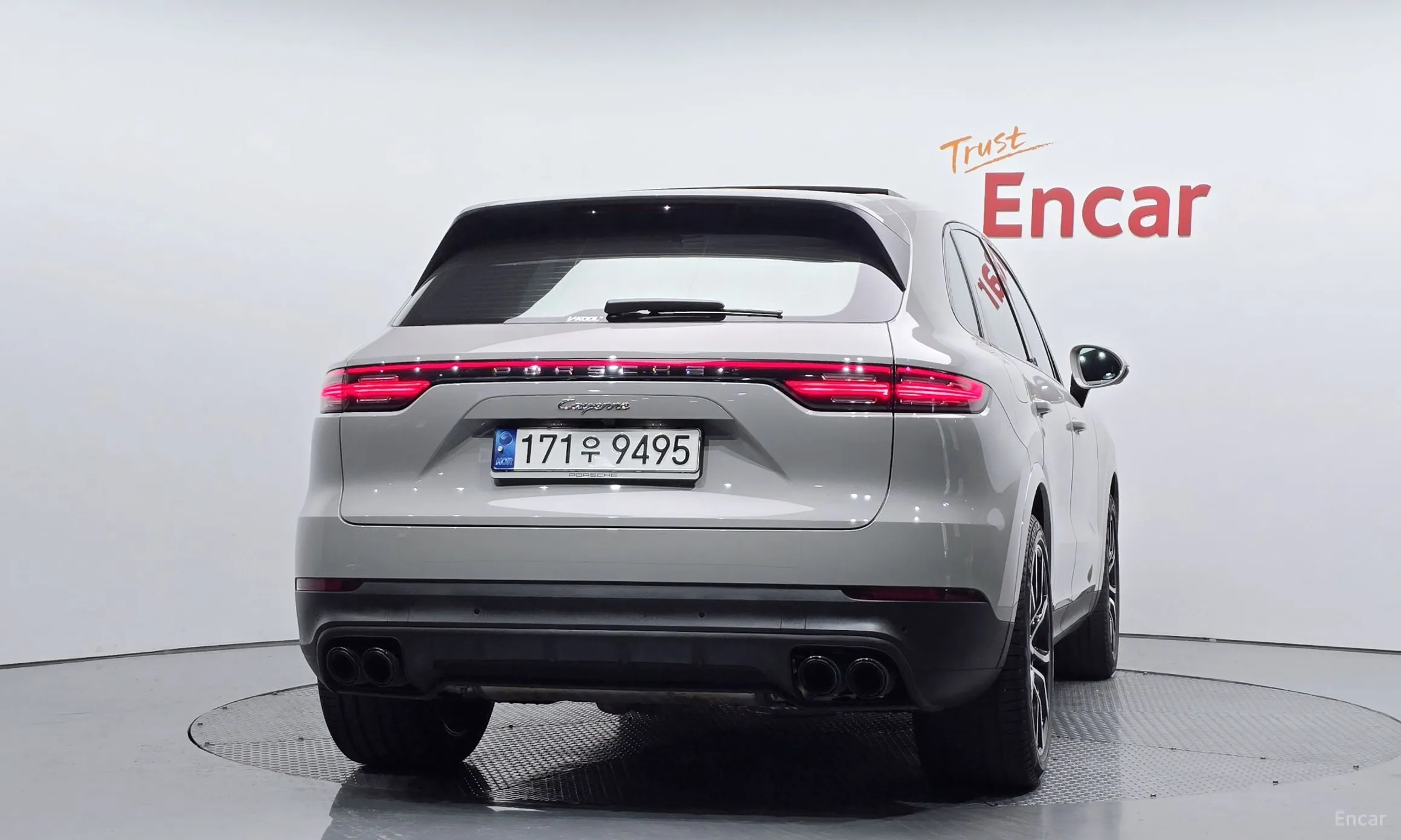 Porsche Cayenne (PO536) превью 3