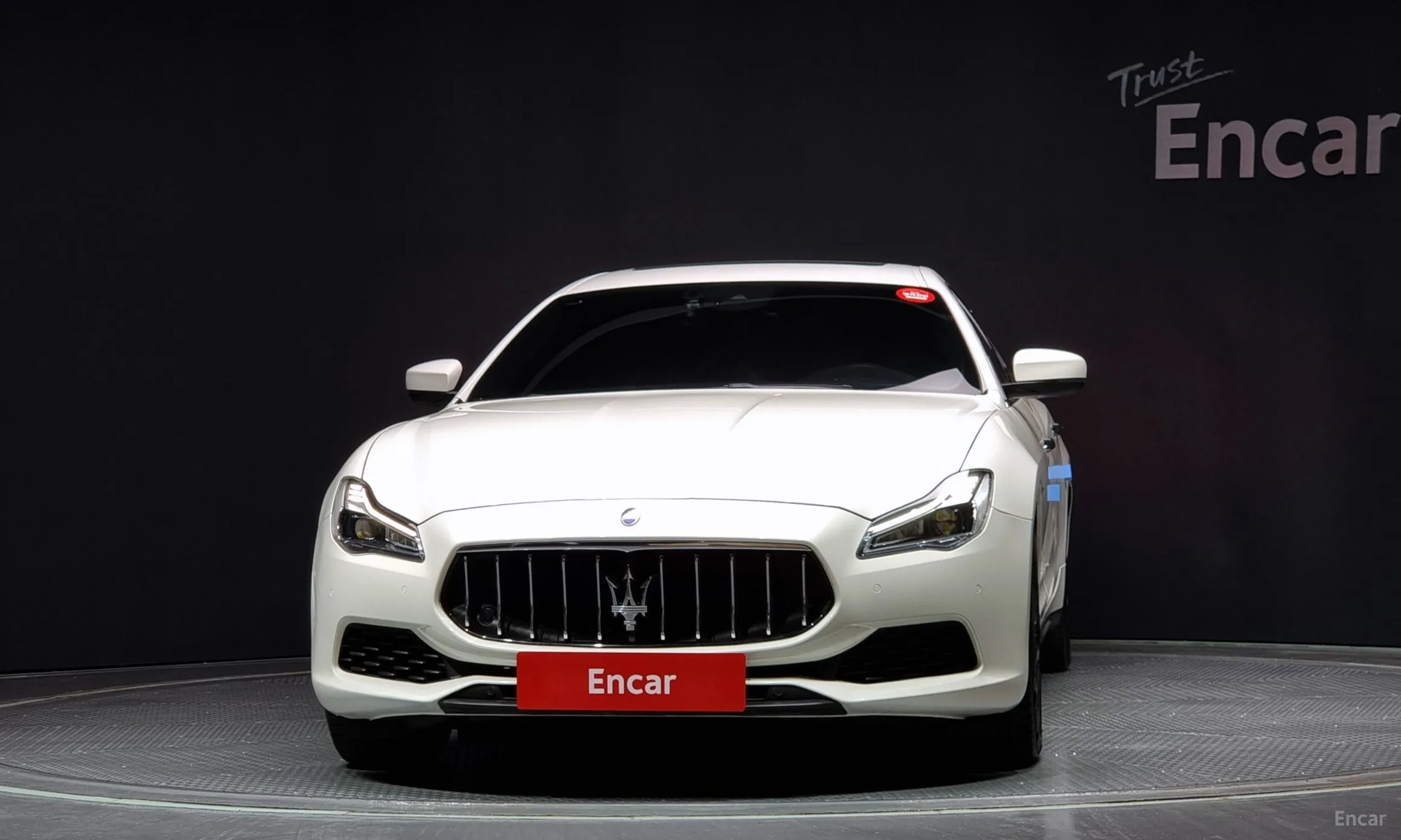 Maserati Quattroporte превью 3