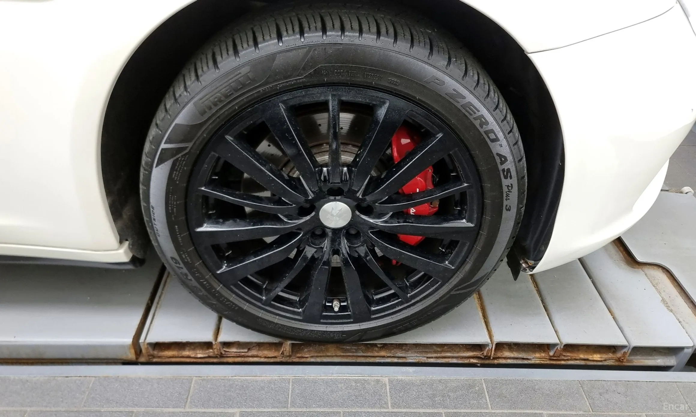 Maserati Quattroporte превью 5