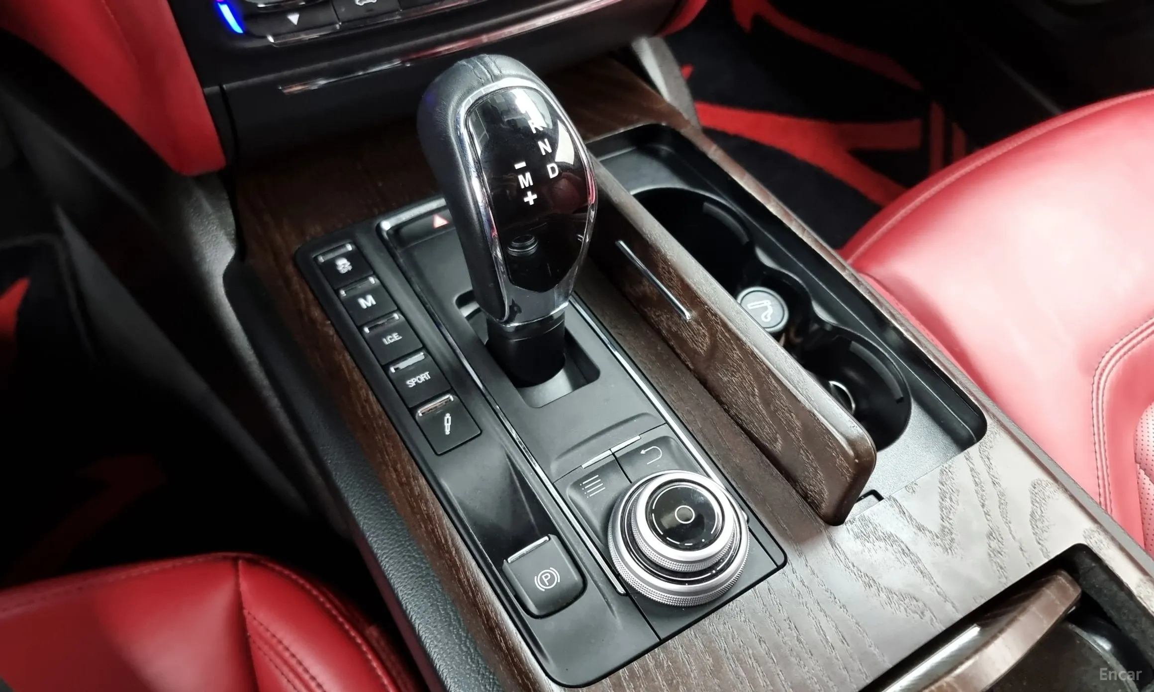 Maserati Quattroporte превью 9