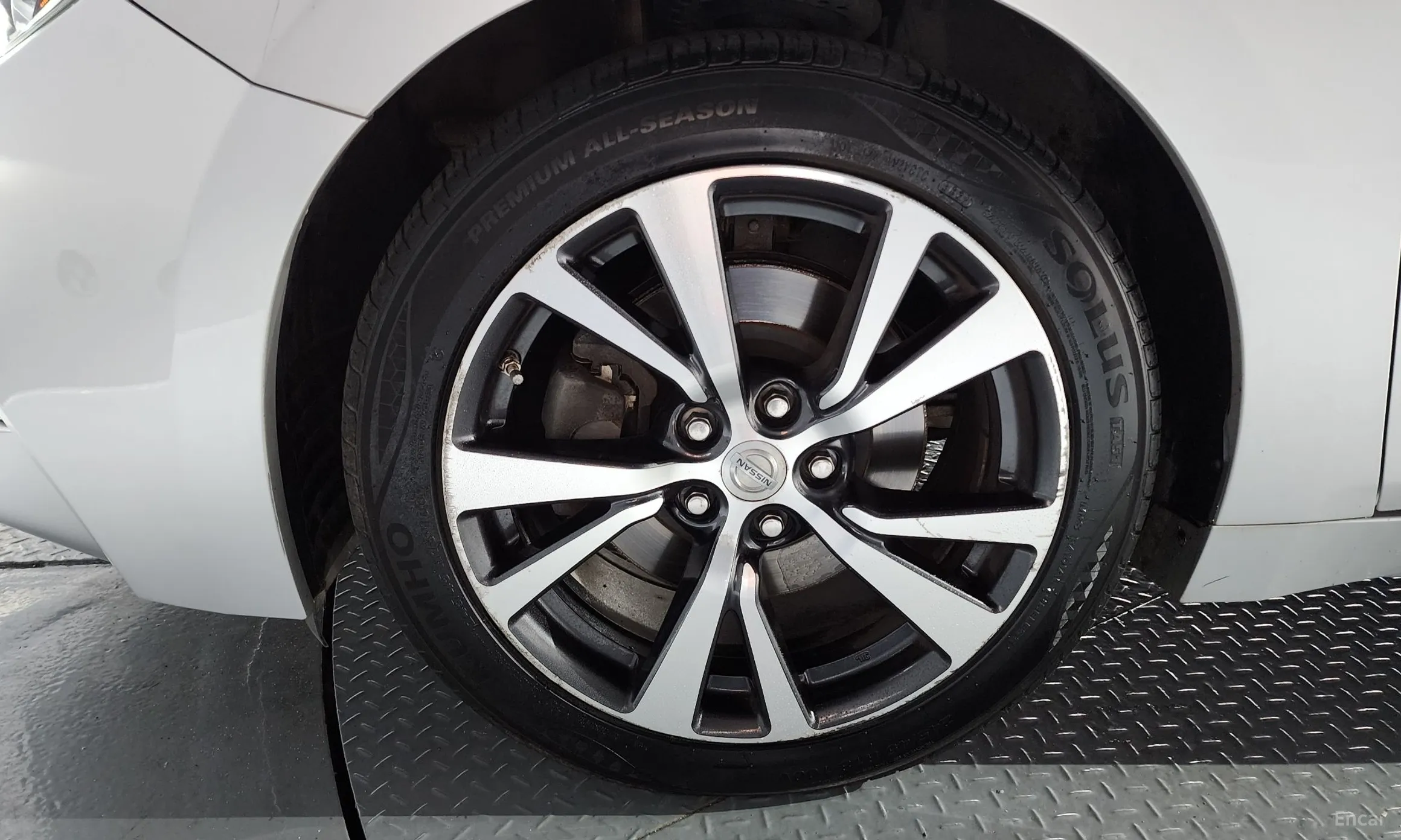 Nissan Maxima (A36) превью 5